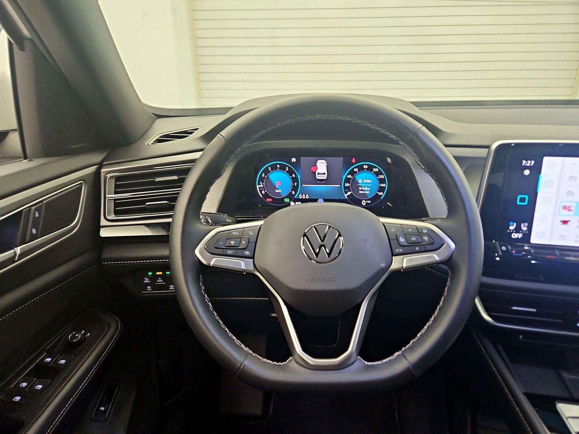 Thumbnail: 2024 Volkswagen Atlas - 10