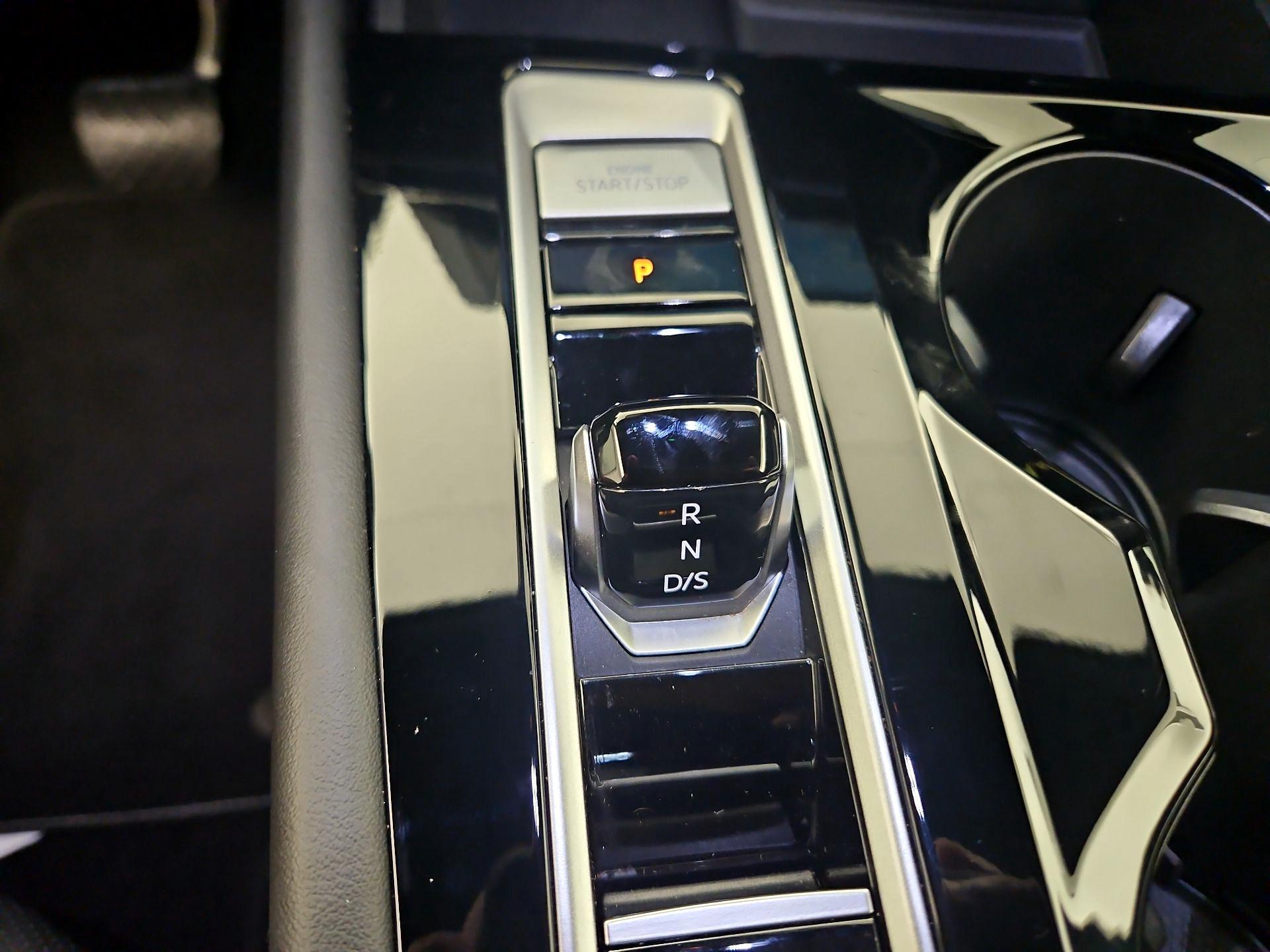 Thumbnail: 2024 Volkswagen Atlas - 17