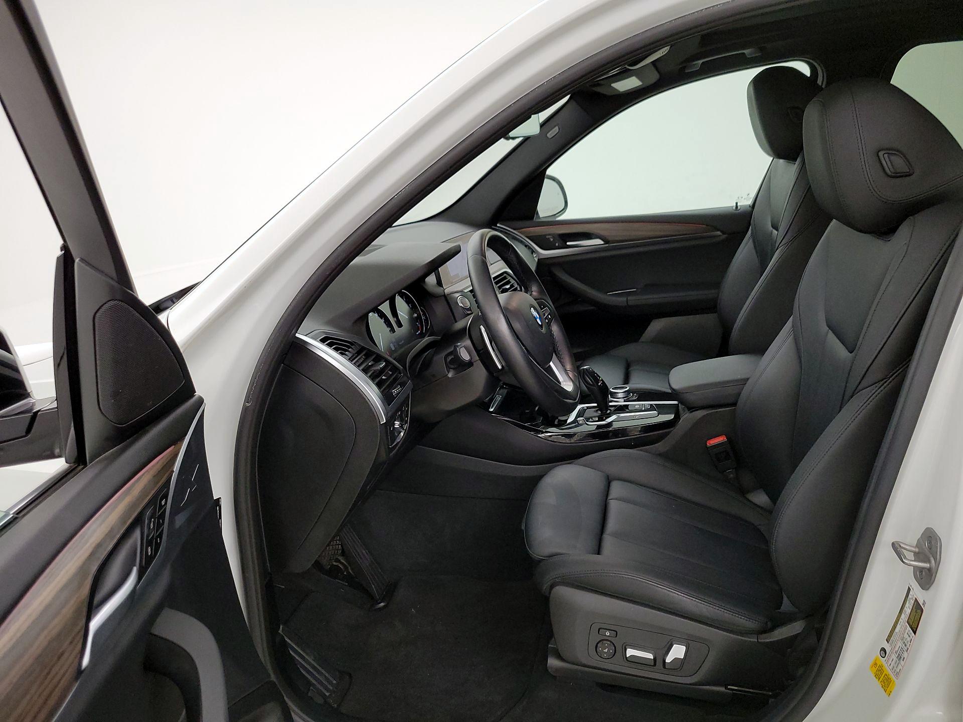 Thumbnail: 2021 BMW X3 - 11
