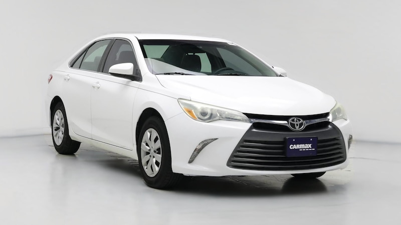 2015 Toyota Camry LE Hero Image