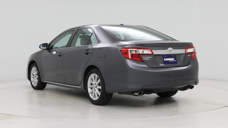 2014 Toyota Camry XLE 2