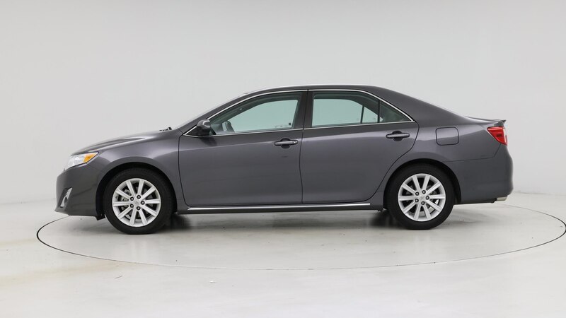 2014 Toyota Camry XLE 3