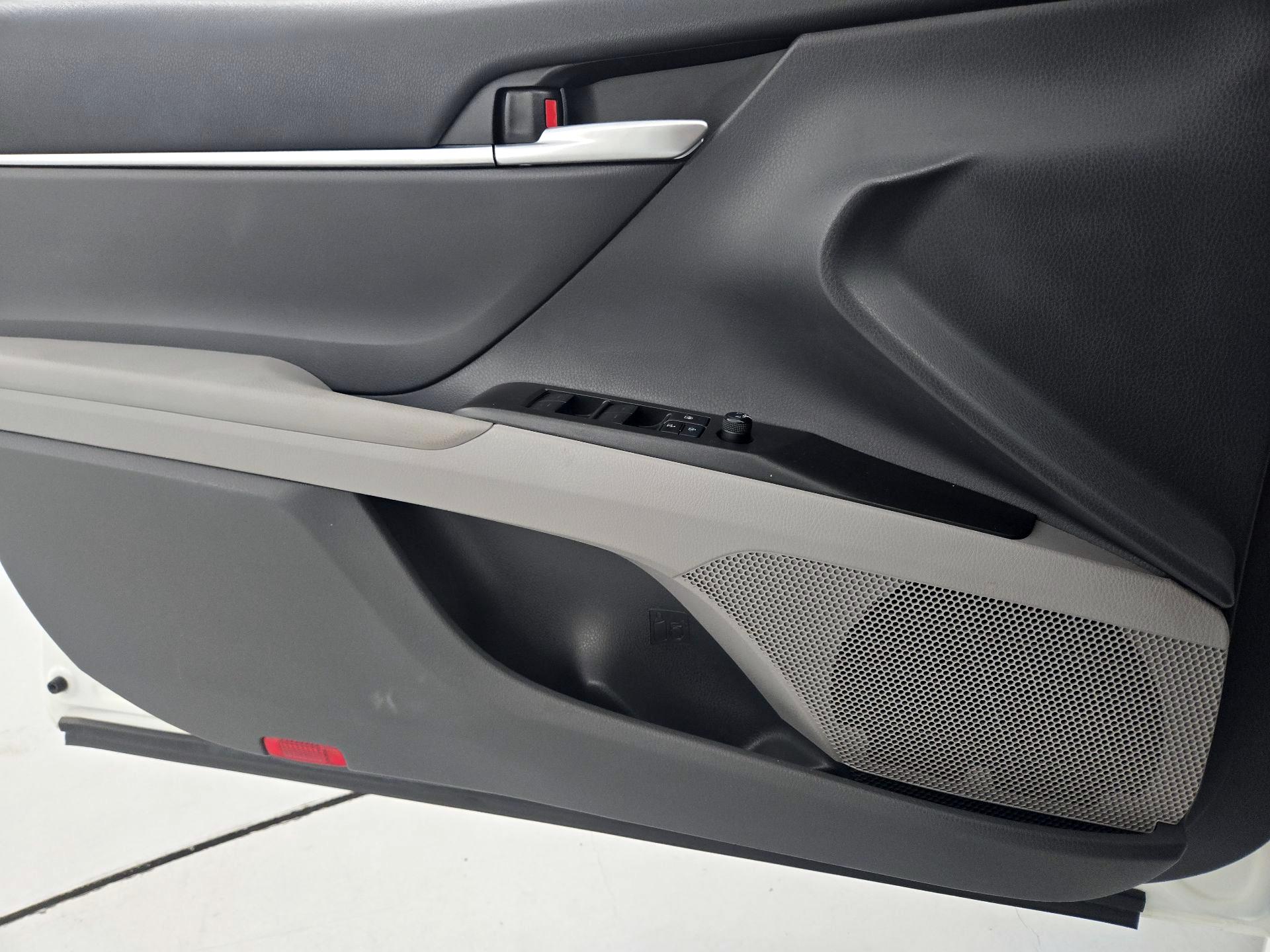 Thumbnail: 2024 Toyota Camry - 12