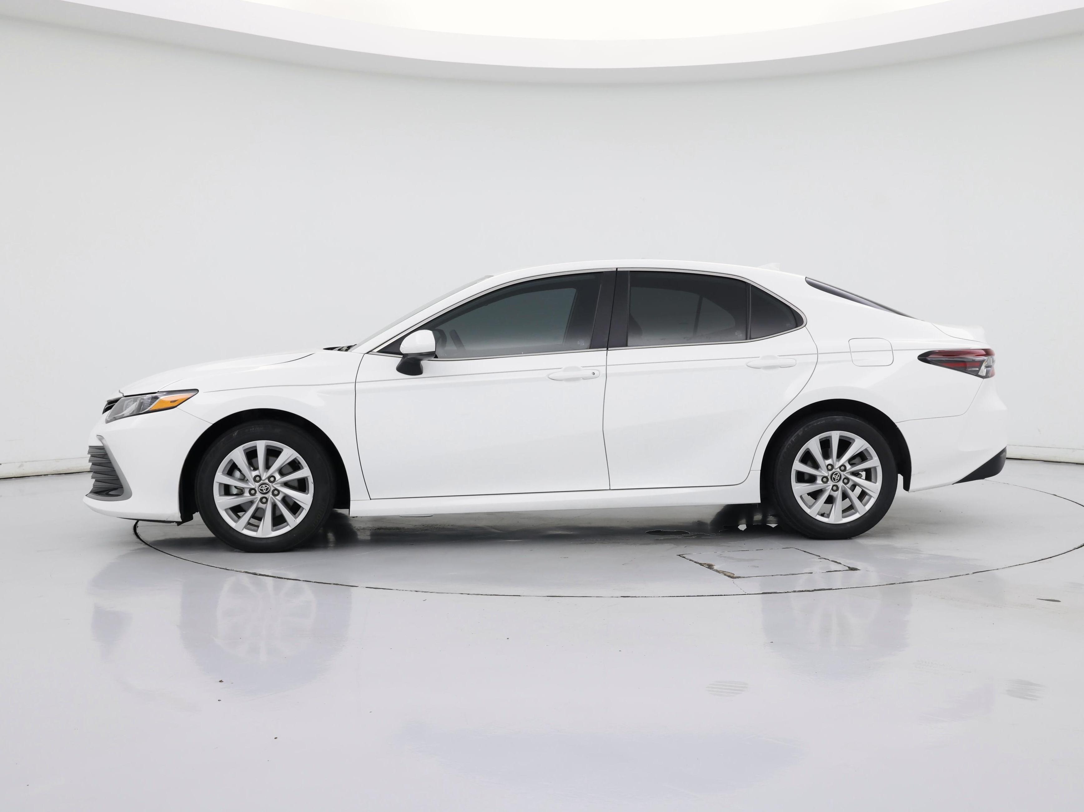 Thumbnail: 2024 Toyota Camry - 3