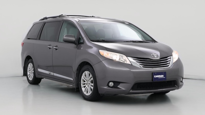 2016 Toyota Sienna XLE Premium Hero Image