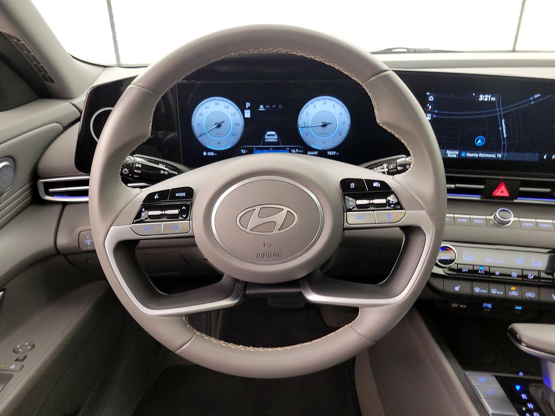Thumbnail: 2024 Hyundai Elantra - 10