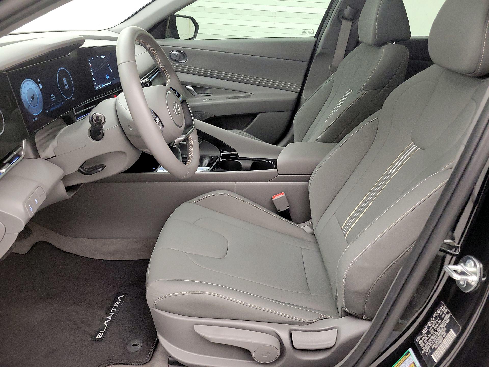 Thumbnail: 2024 Hyundai Elantra - 11