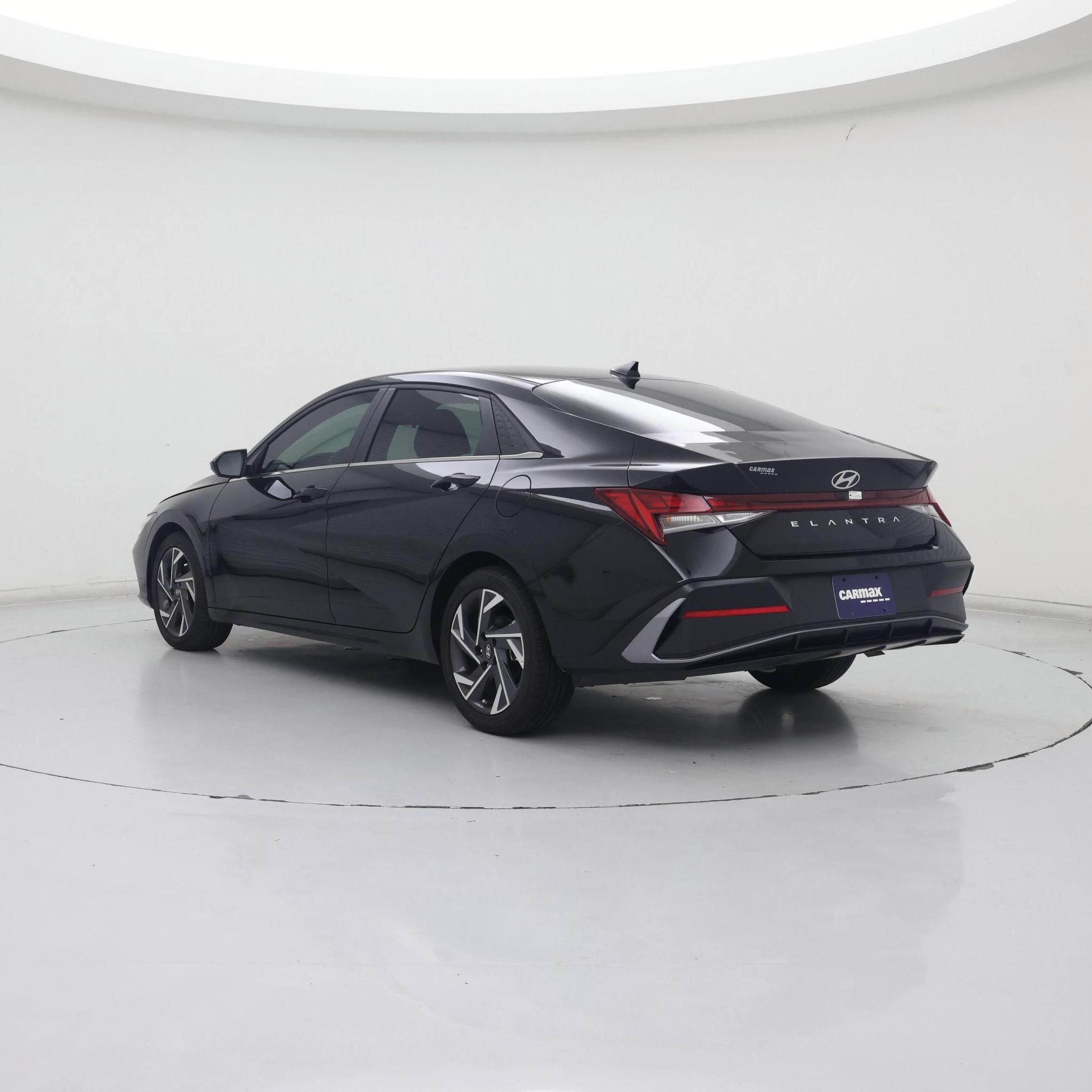 Thumbnail: 2024 Hyundai Elantra - 2