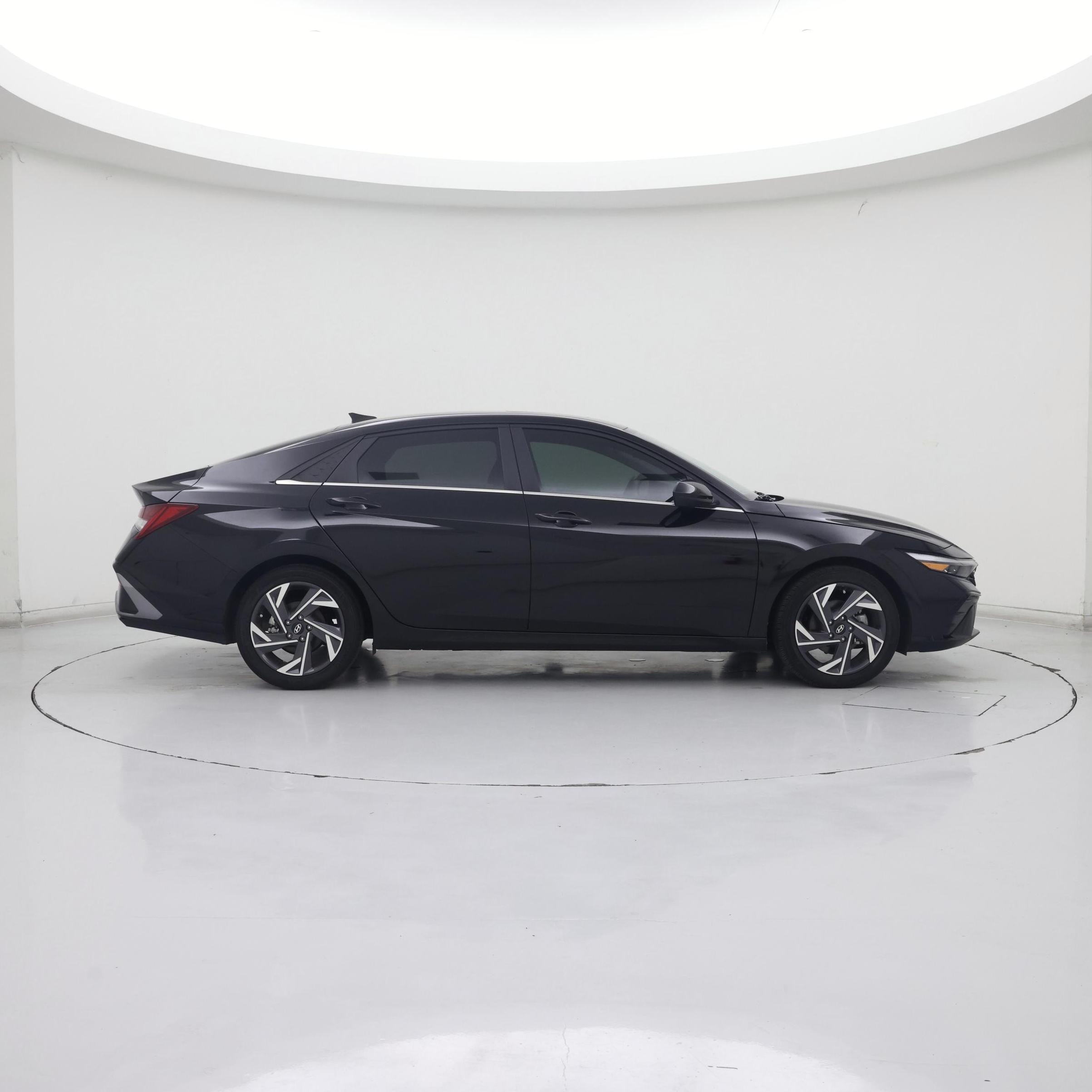 Thumbnail: 2024 Hyundai Elantra - 7