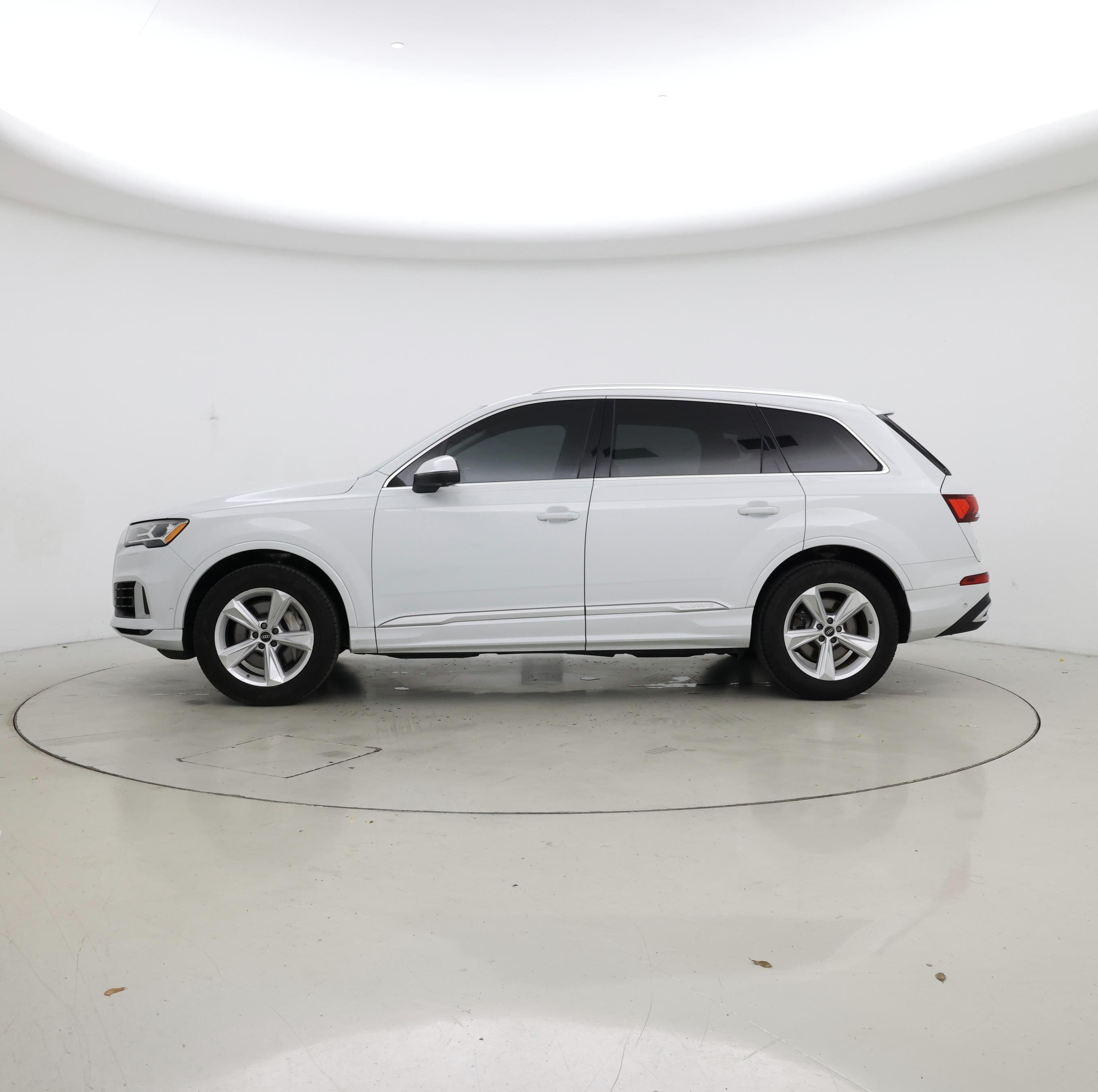 Thumbnail: 2022 Audi Q7 - 3