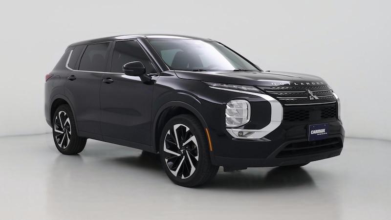 2022 Mitsubishi Outlander ES Hero Image
