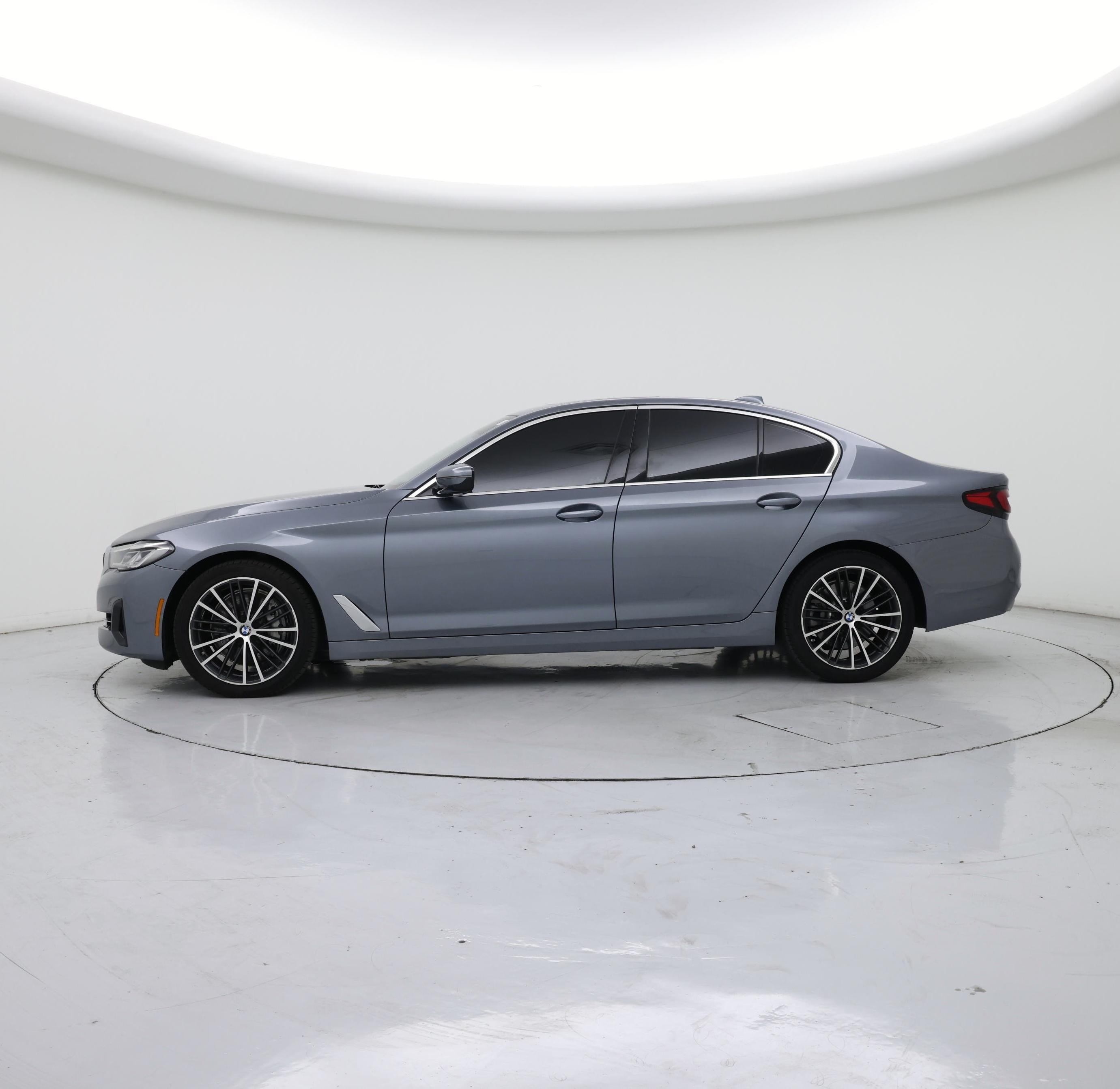 Thumbnail: 2022 BMW 5 Series - 3