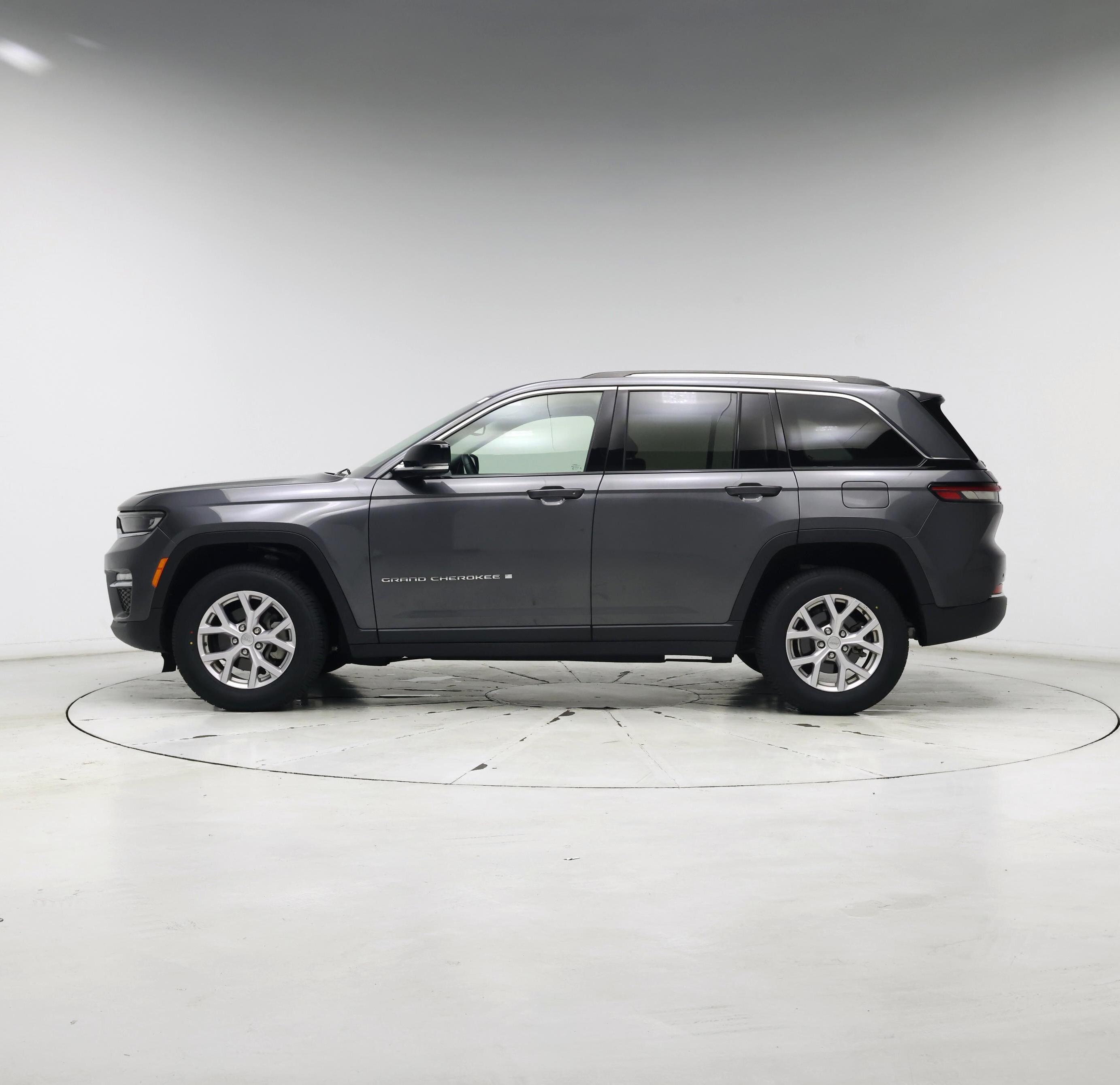 Thumbnail: 2022 Jeep Grand Cherokee - 3