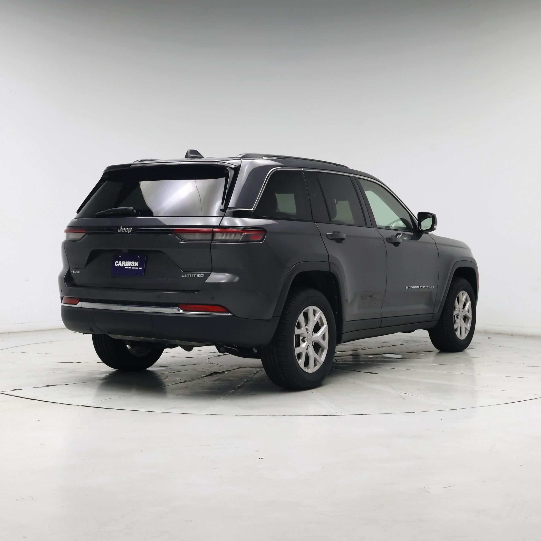 Thumbnail: 2022 Jeep Grand Cherokee - 8