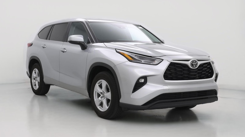 2024 Toyota Highlander LE Hero Image