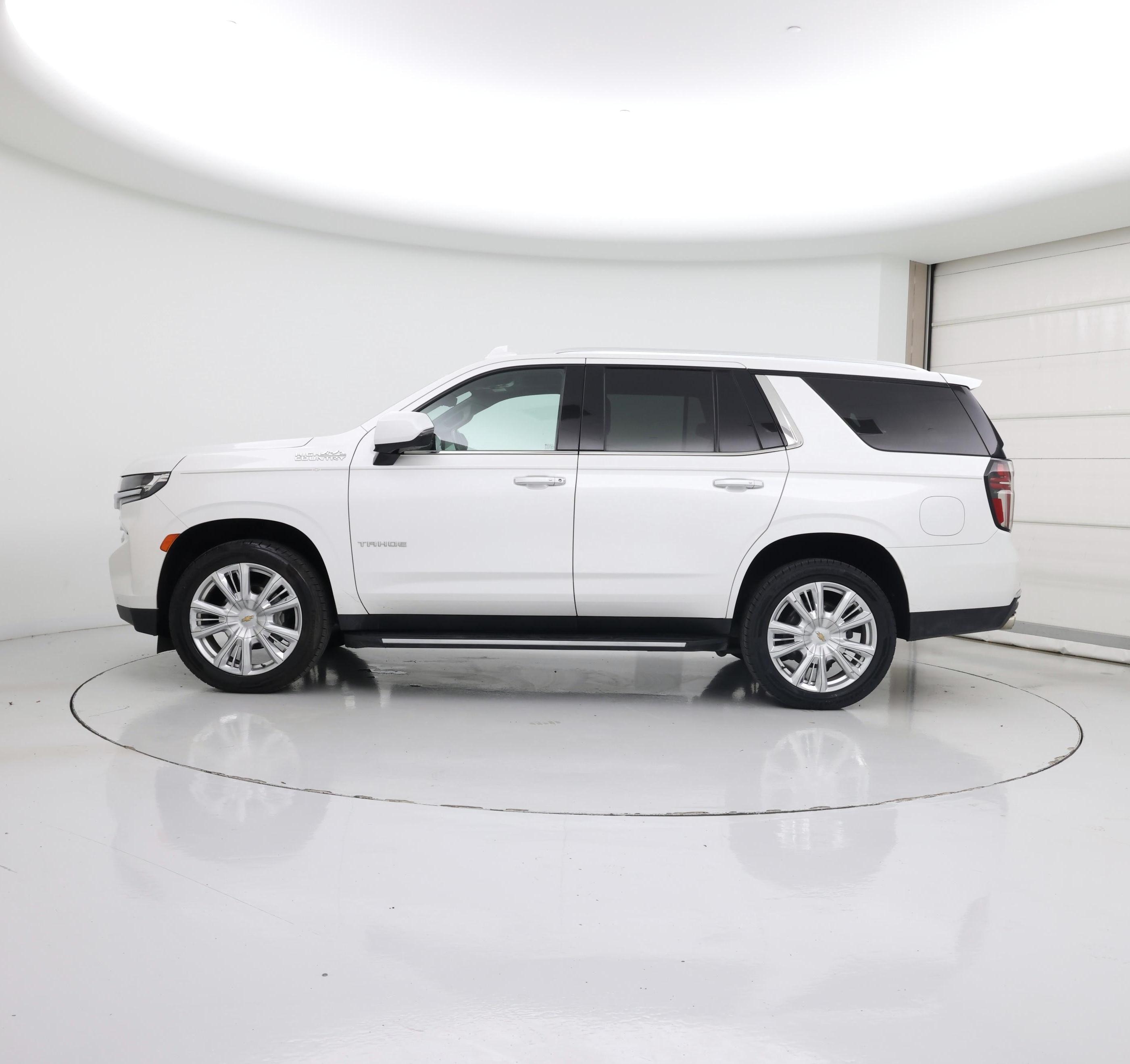 Thumbnail: 2021 Chevrolet Tahoe - 3