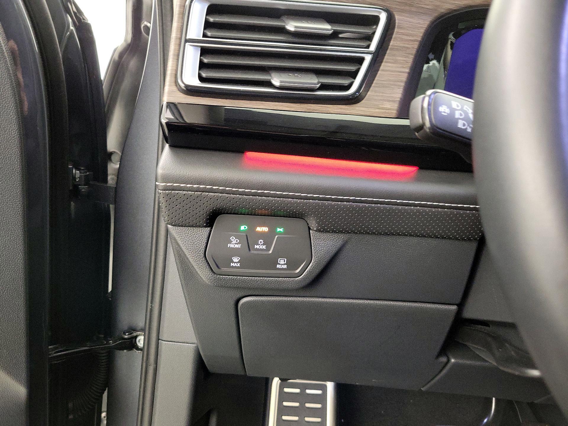 Thumbnail: 2024 Volkswagen Atlas - 13