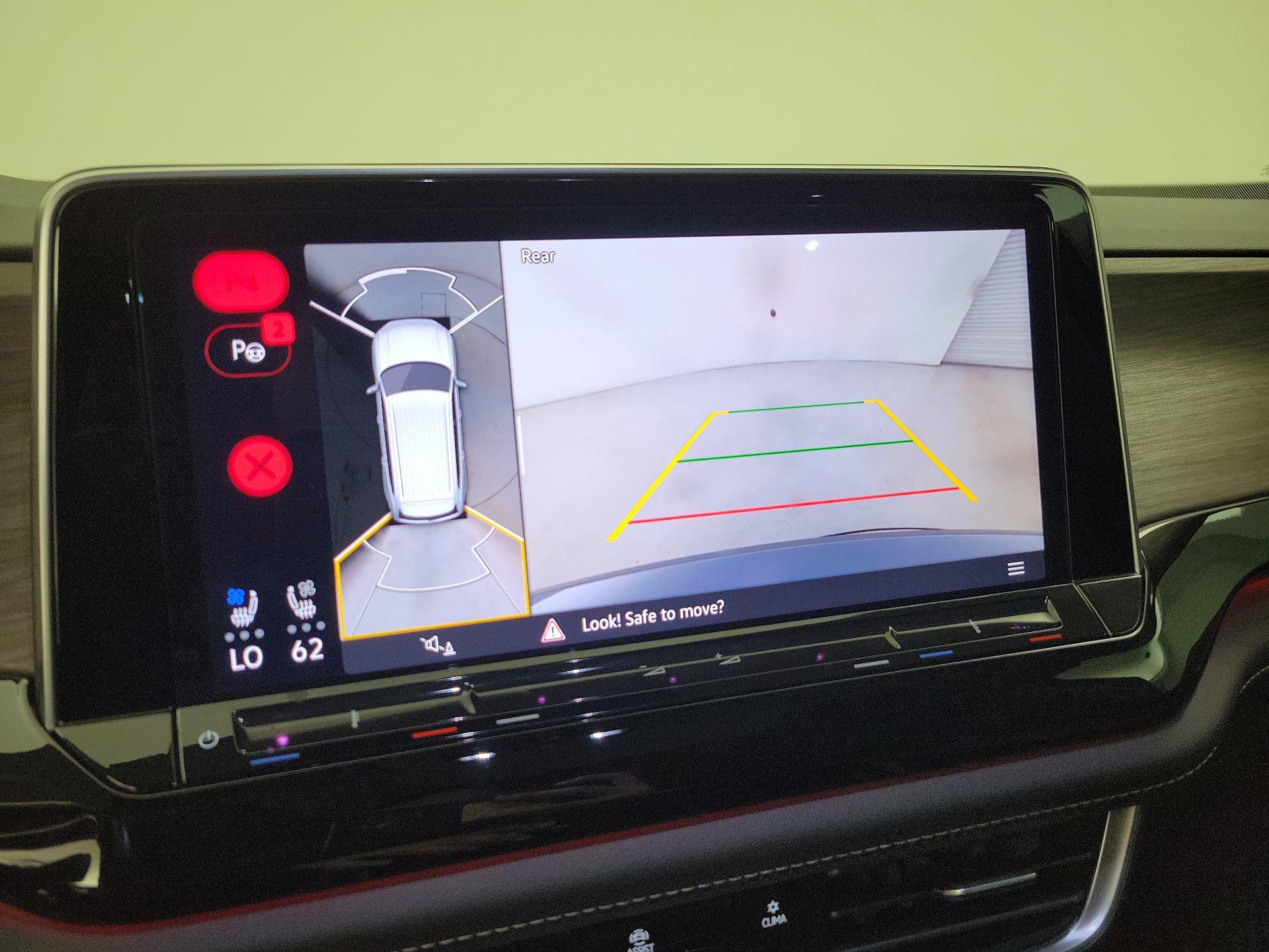 Thumbnail: 2024 Volkswagen Atlas - 14