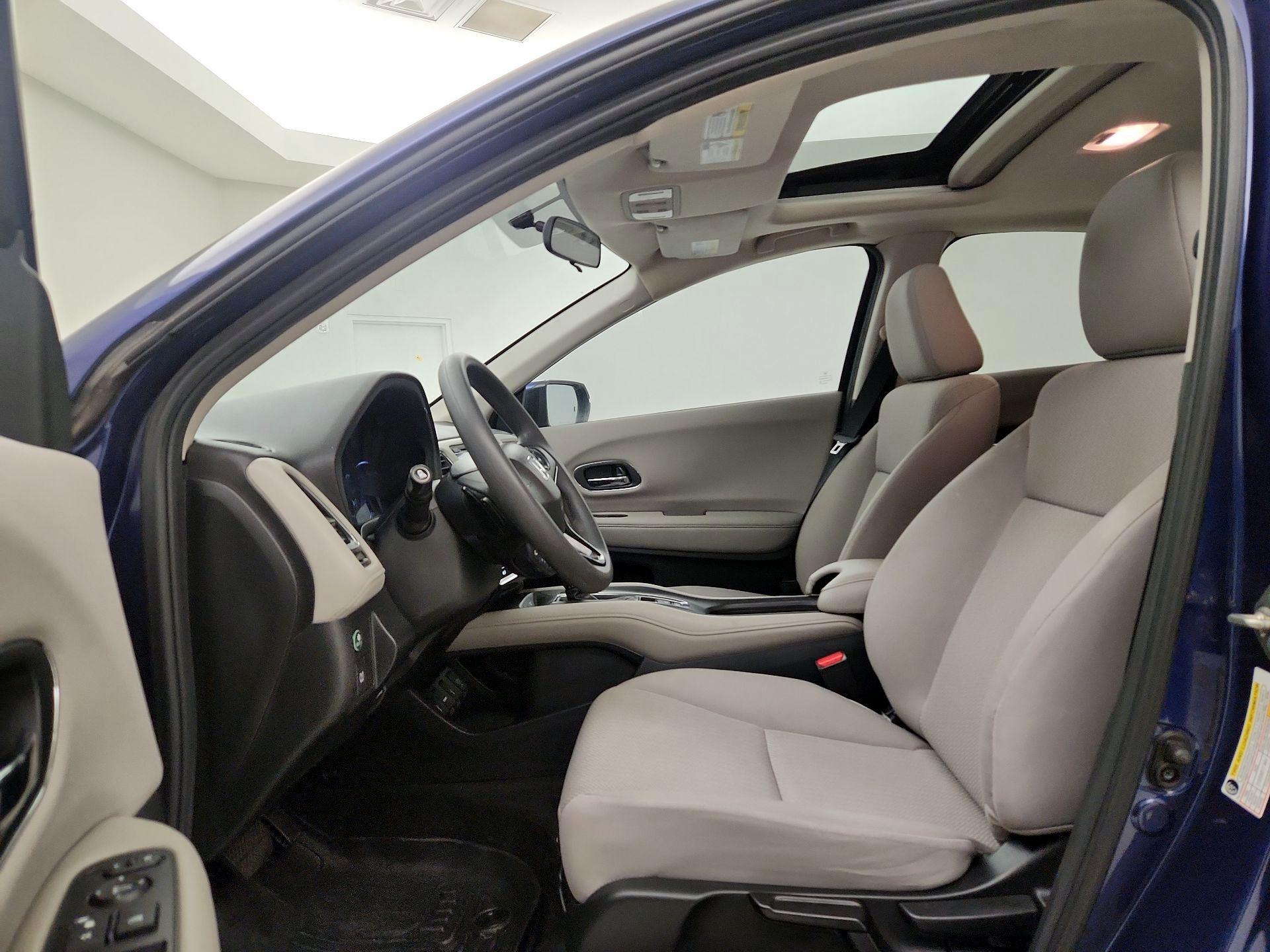 Thumbnail: 2017 Honda HR-V - 11