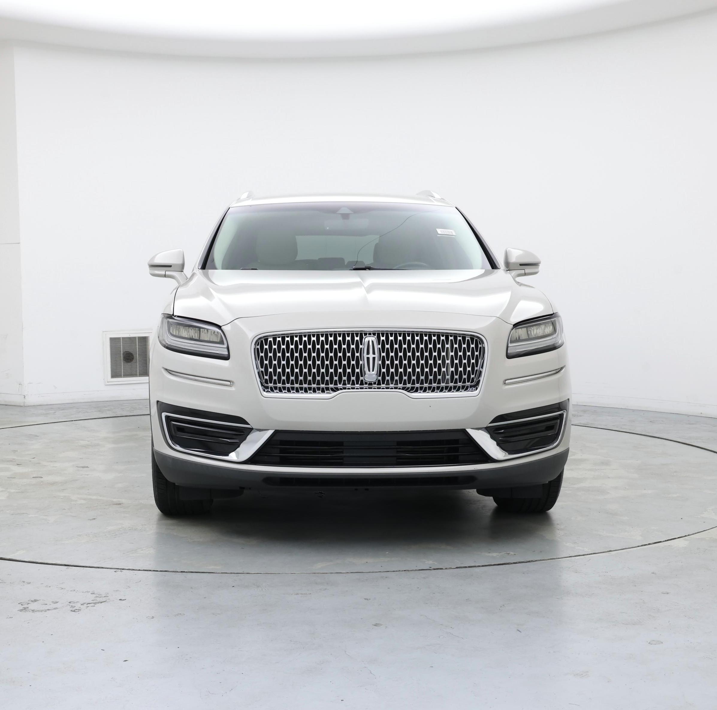 Thumbnail: 2020 Lincoln Nautilus - 5