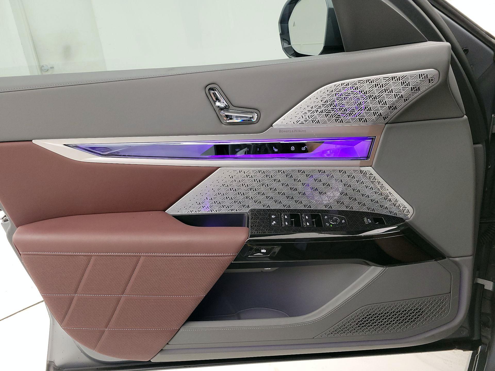 Thumbnail: 2023 BMW i7 - 12