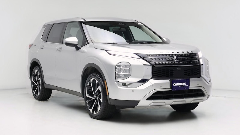2022 Mitsubishi Outlander SE Hero Image