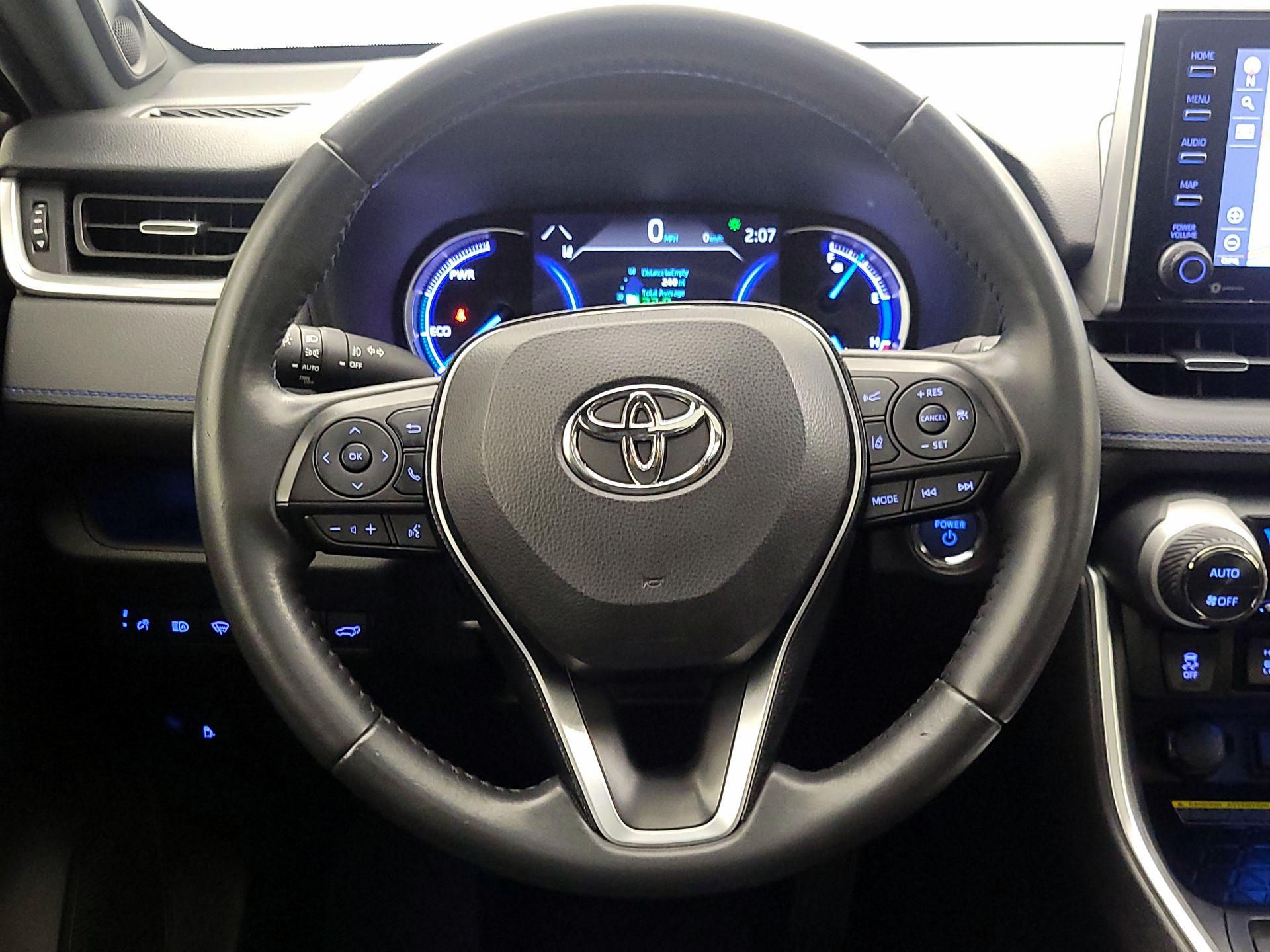 Thumbnail: 2020 Toyota RAV4 - 10