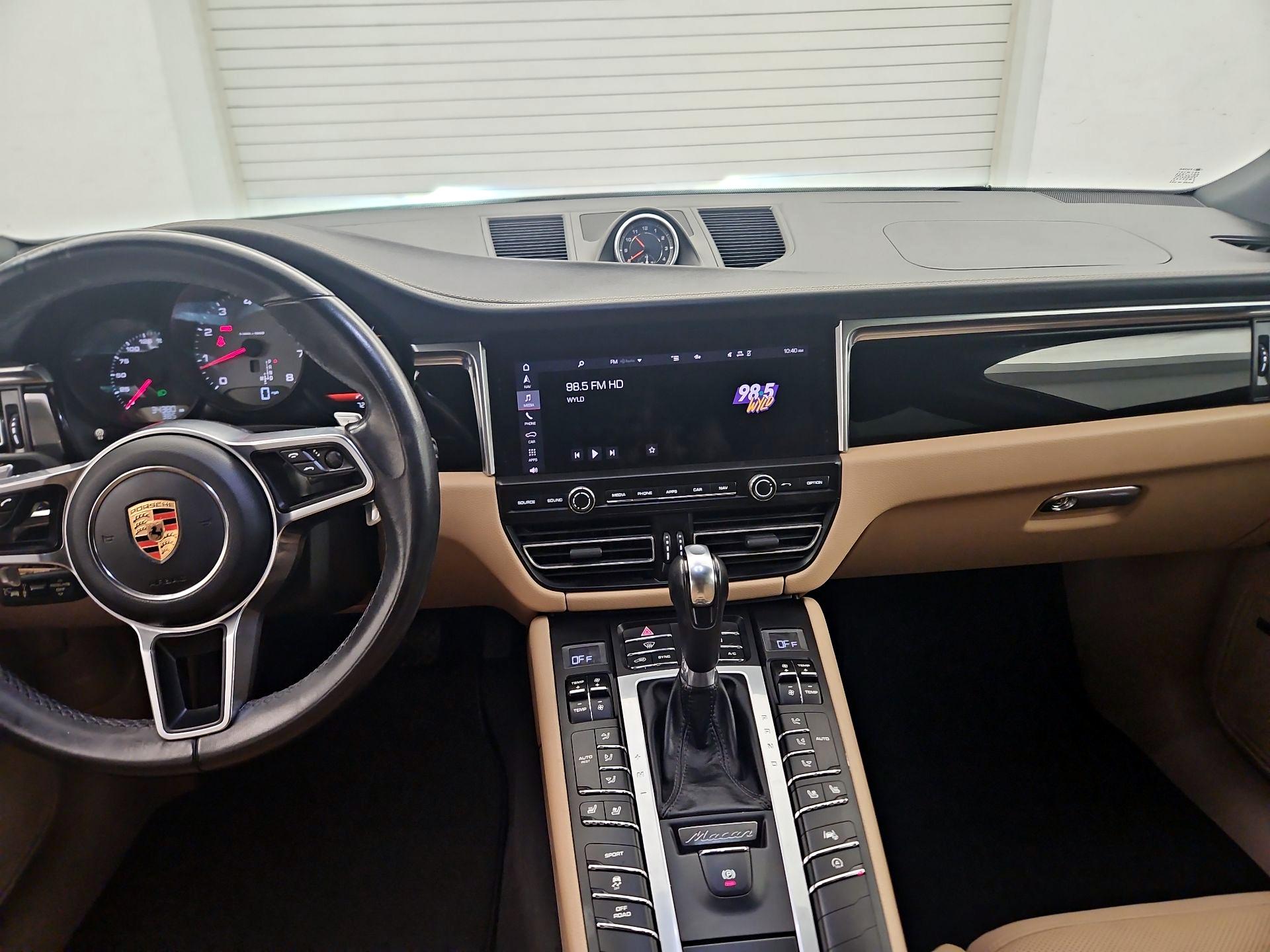 Thumbnail: 2020 Porsche Macan - 9