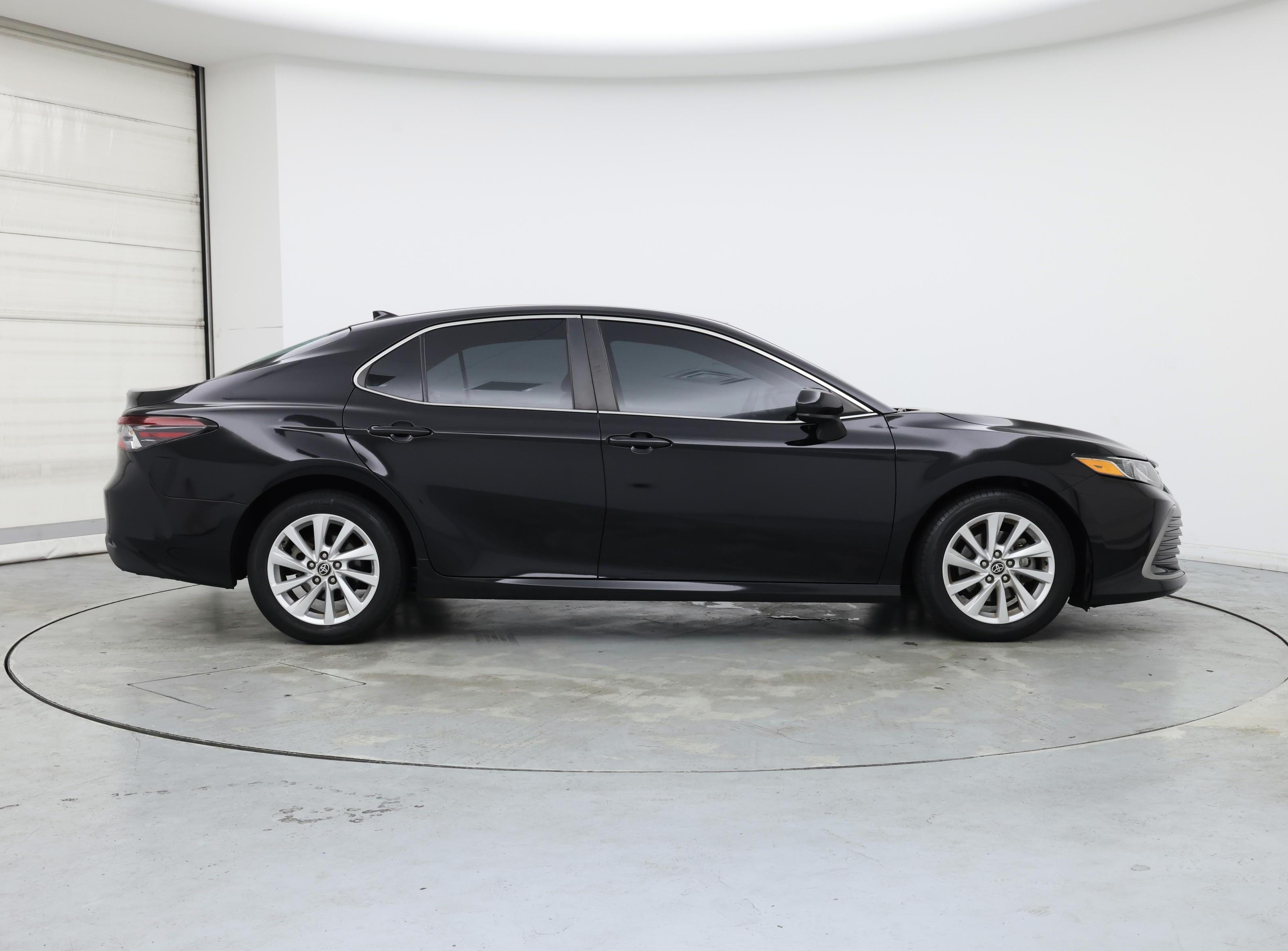Thumbnail: 2022 Toyota Camry - 7