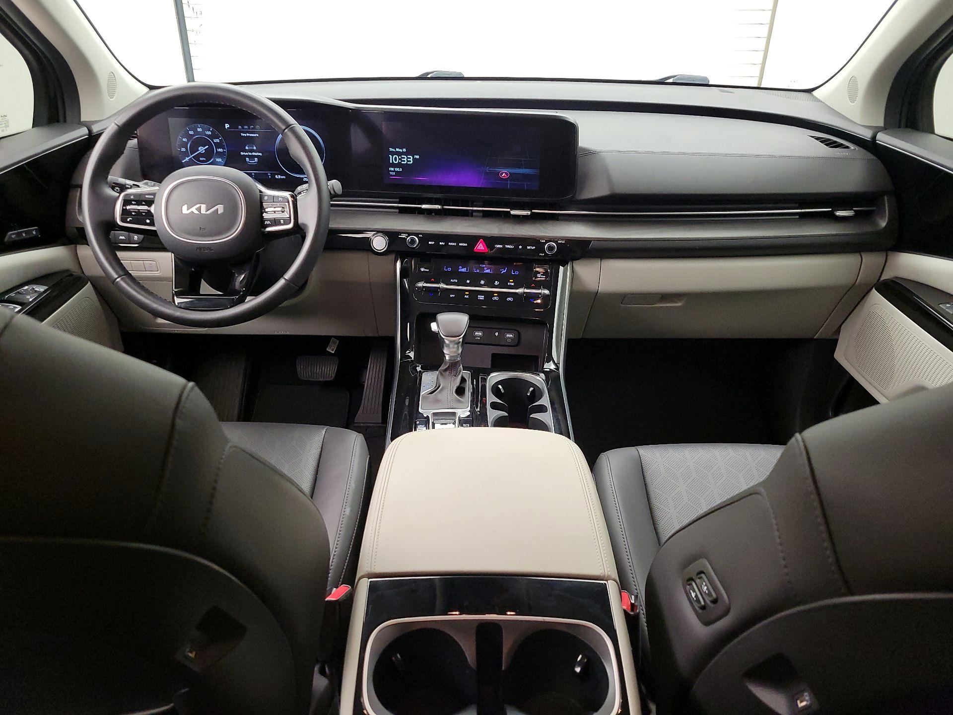 Thumbnail: 2023 Kia Carnival - 9