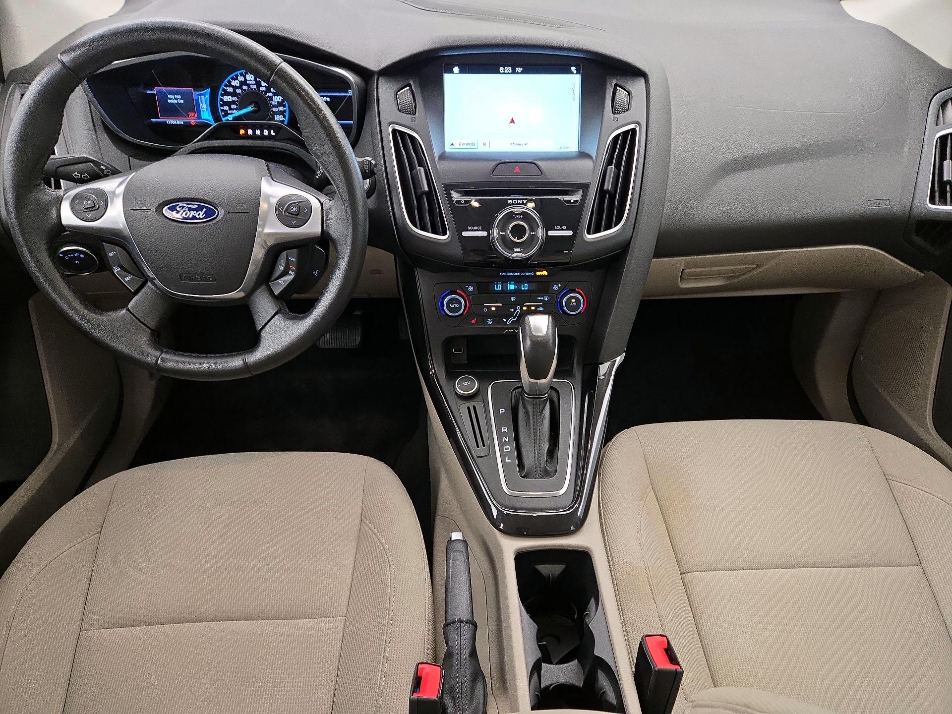 Thumbnail: 2016 Ford Focus - 9