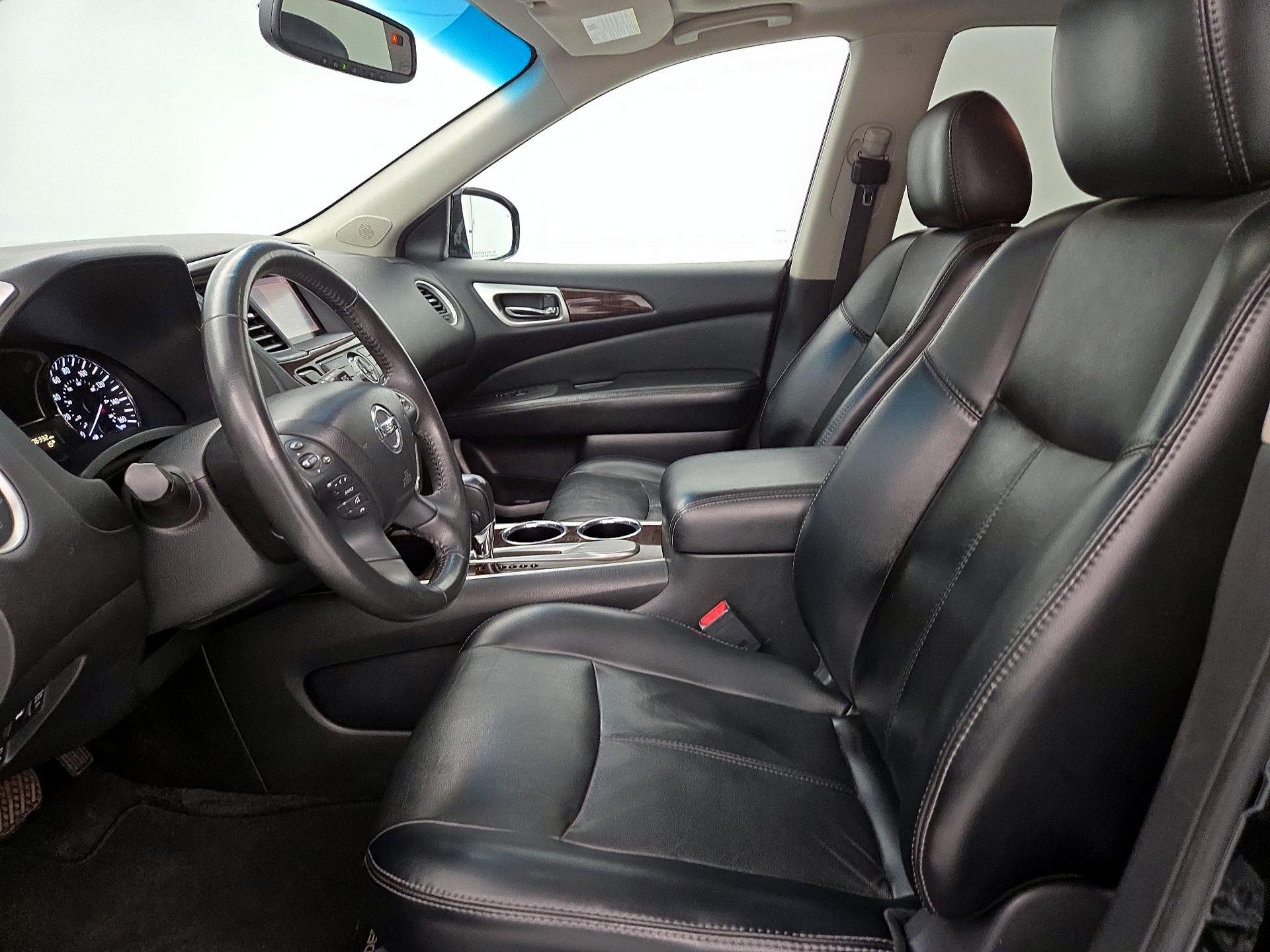 Thumbnail: 2014 Nissan Pathfinder - 11