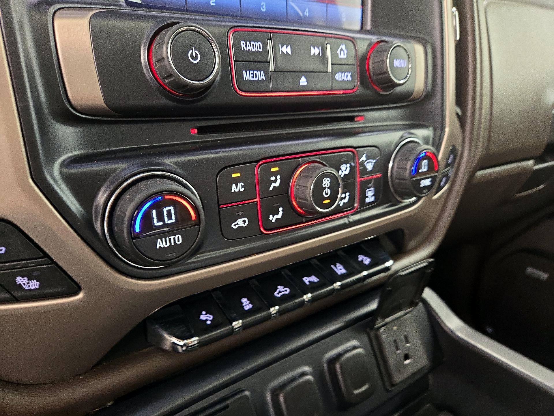 Thumbnail: 2015 GMC Sierra 1500 - 17