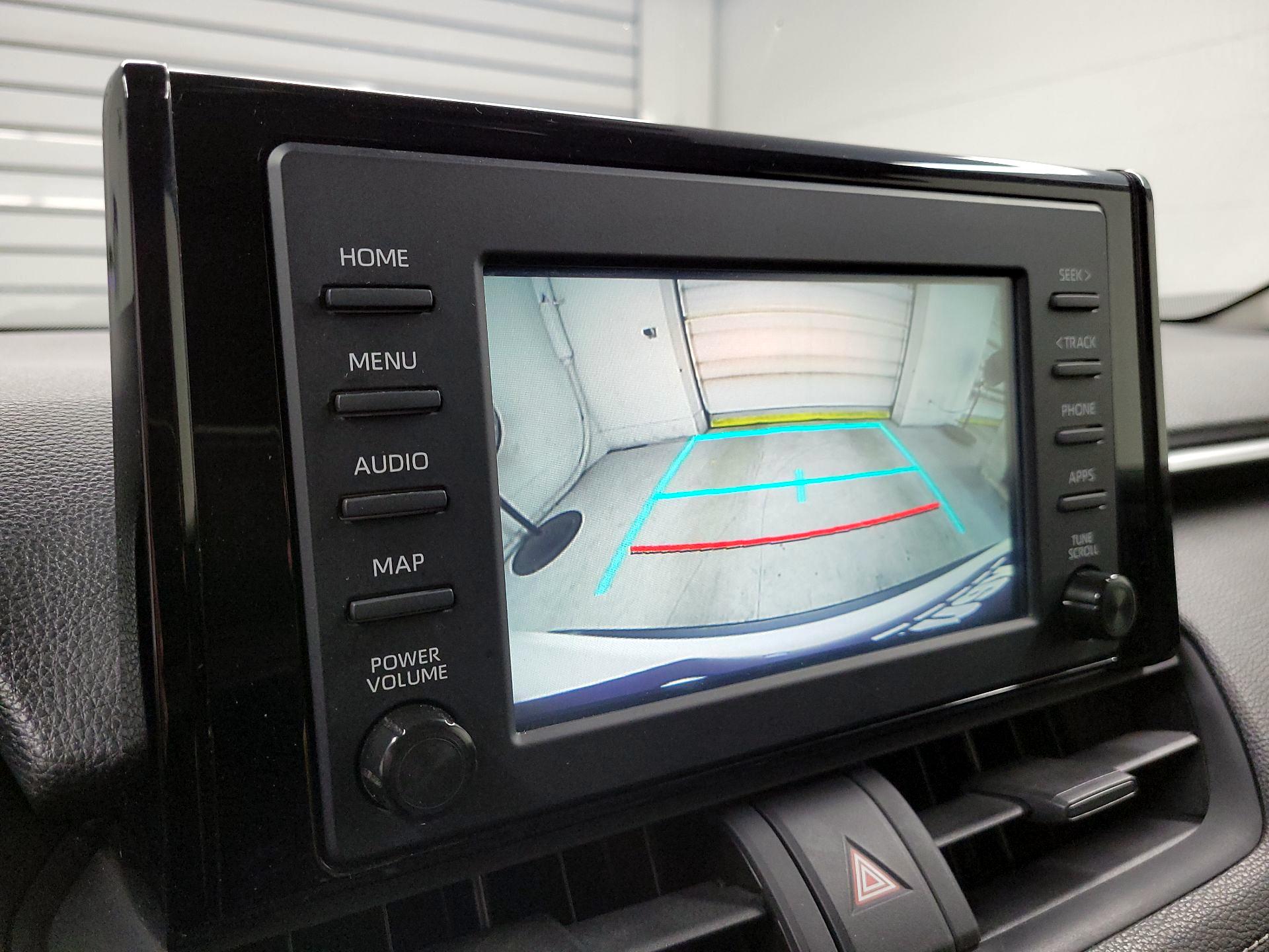 Thumbnail: 2019 Toyota RAV4 - 14