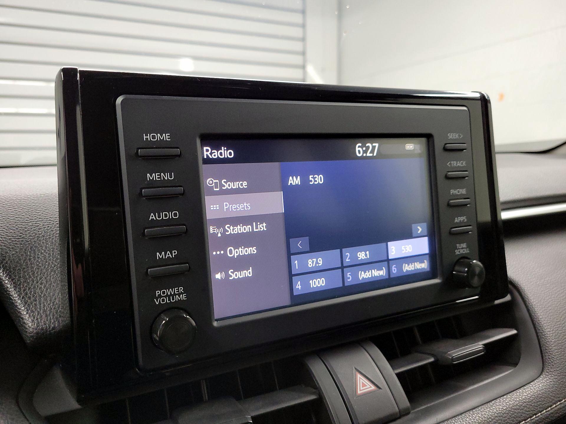 Thumbnail: 2019 Toyota RAV4 - 15