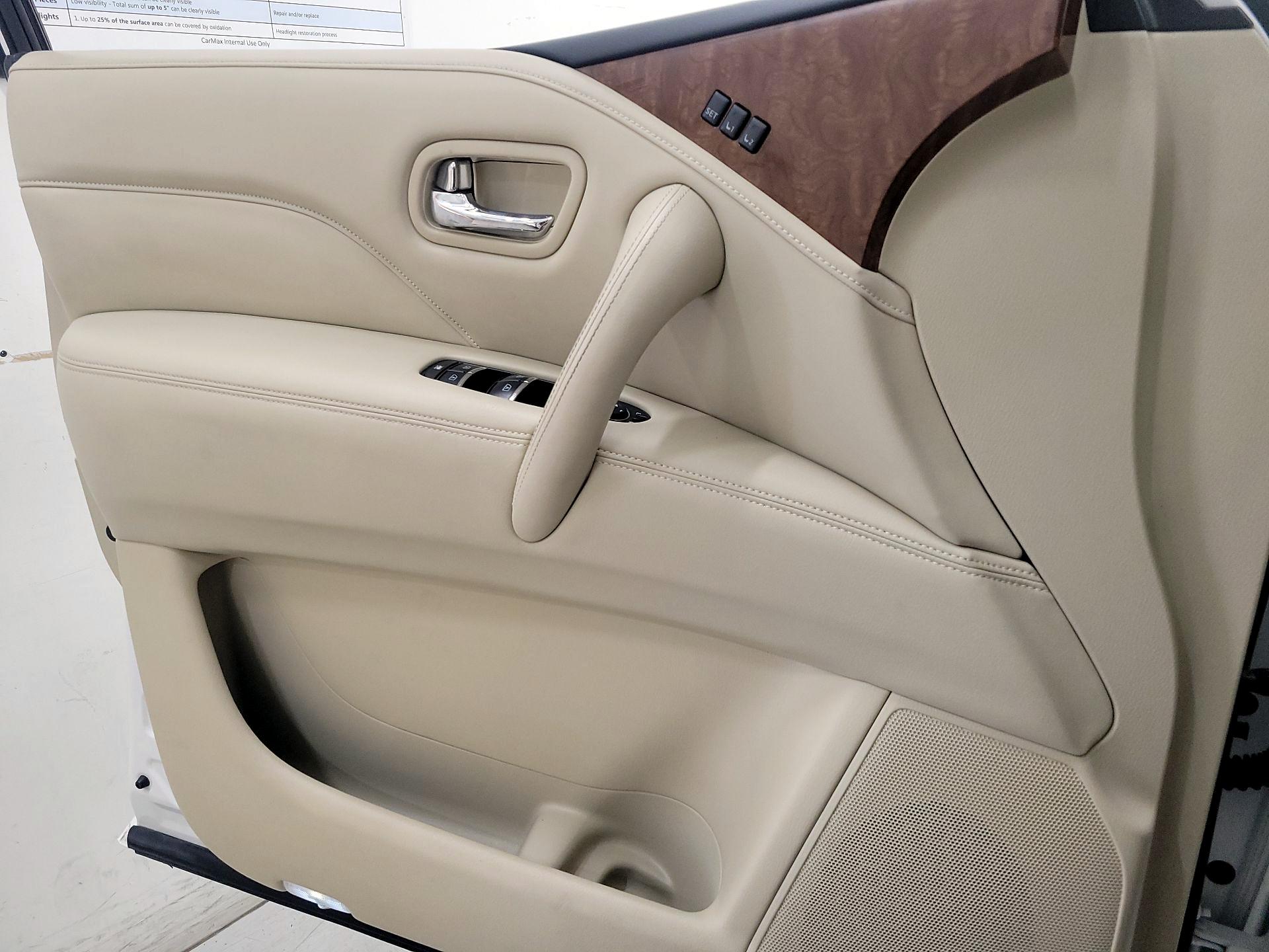 Thumbnail: 2018 INFINITI QX80 - 12