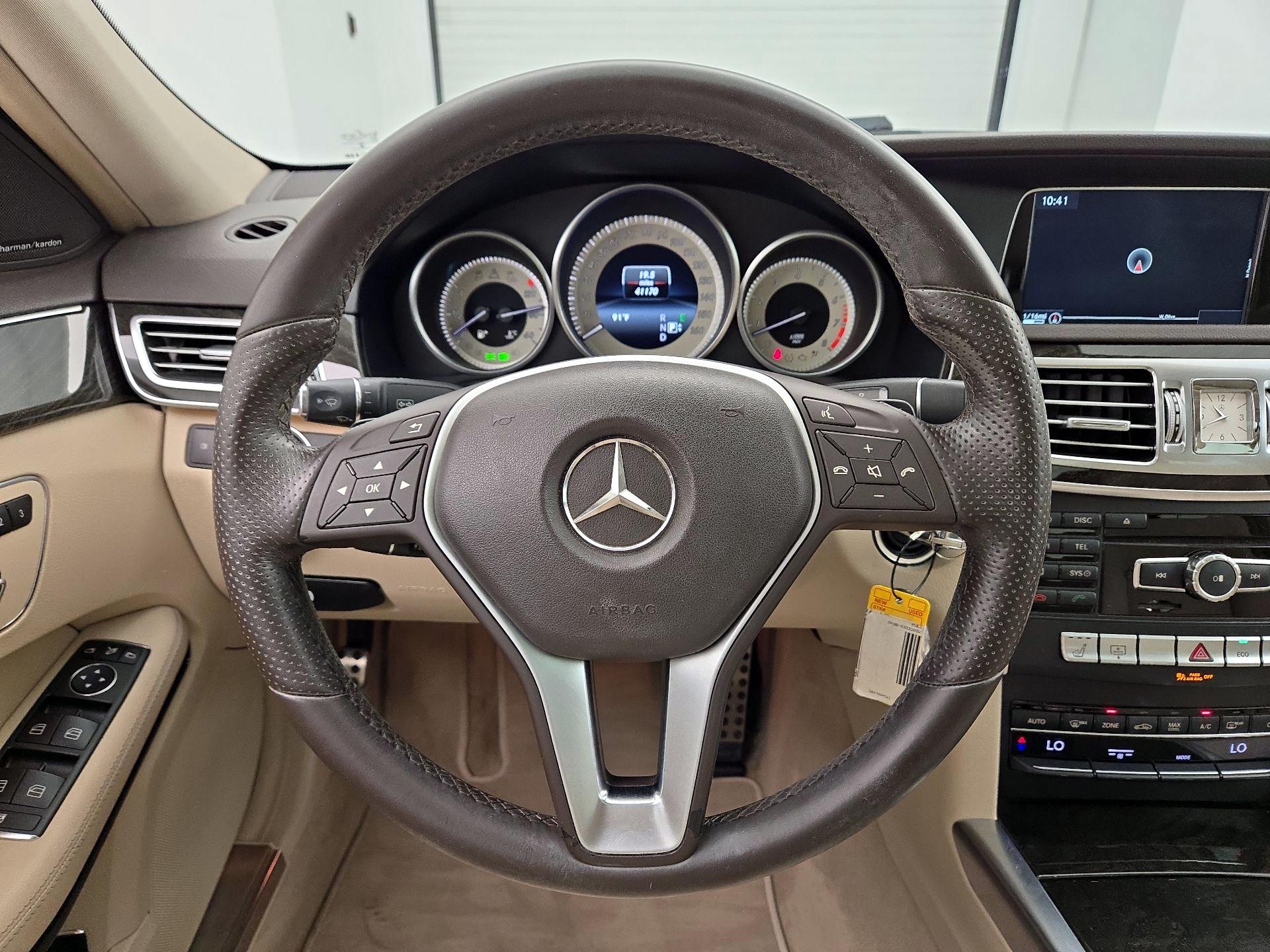 Thumbnail: 2015 Mercedes-Benz E-Class - 10