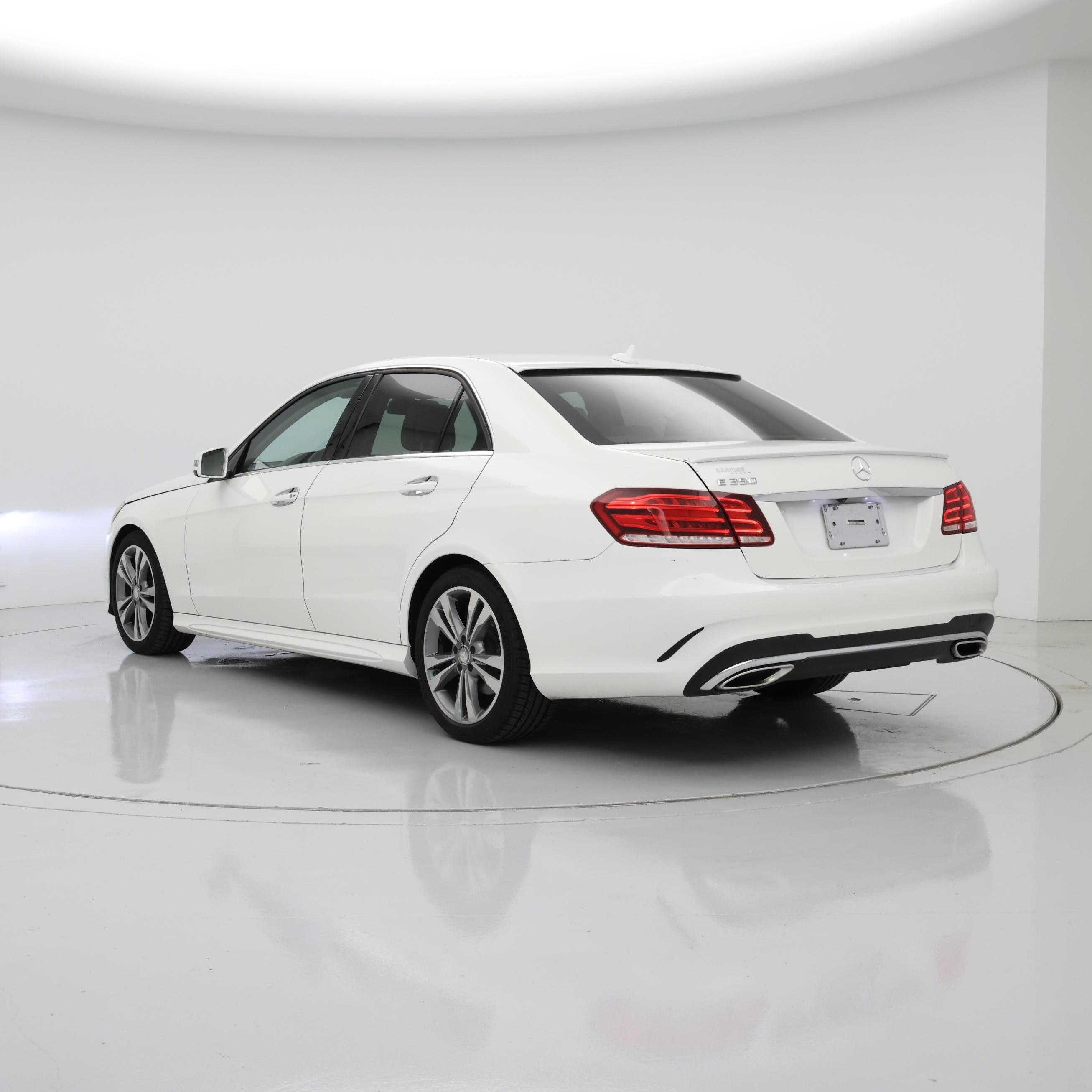 Thumbnail: 2015 Mercedes-Benz E-Class - 2