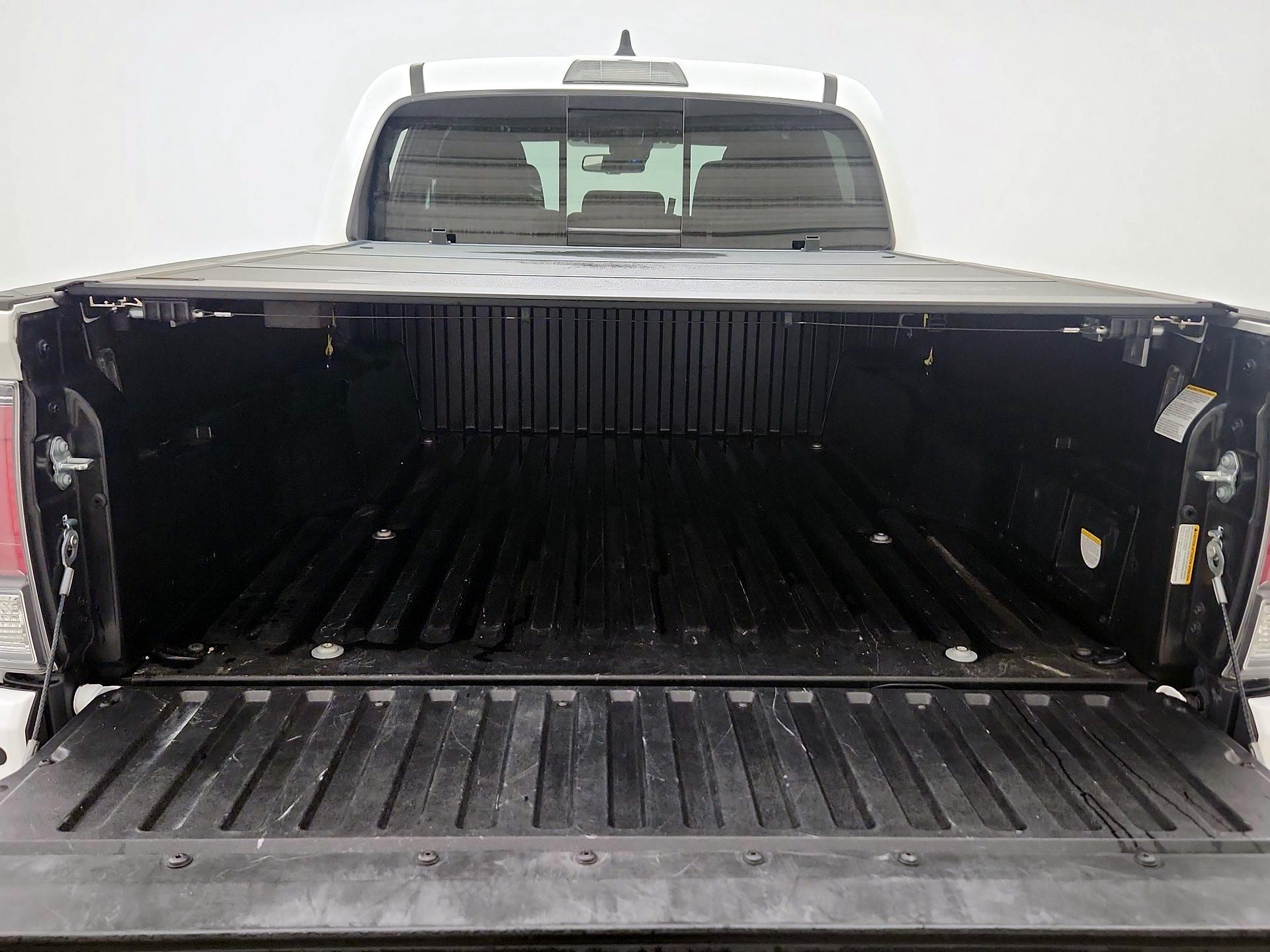 Thumbnail: 2022 Toyota Tacoma - 20