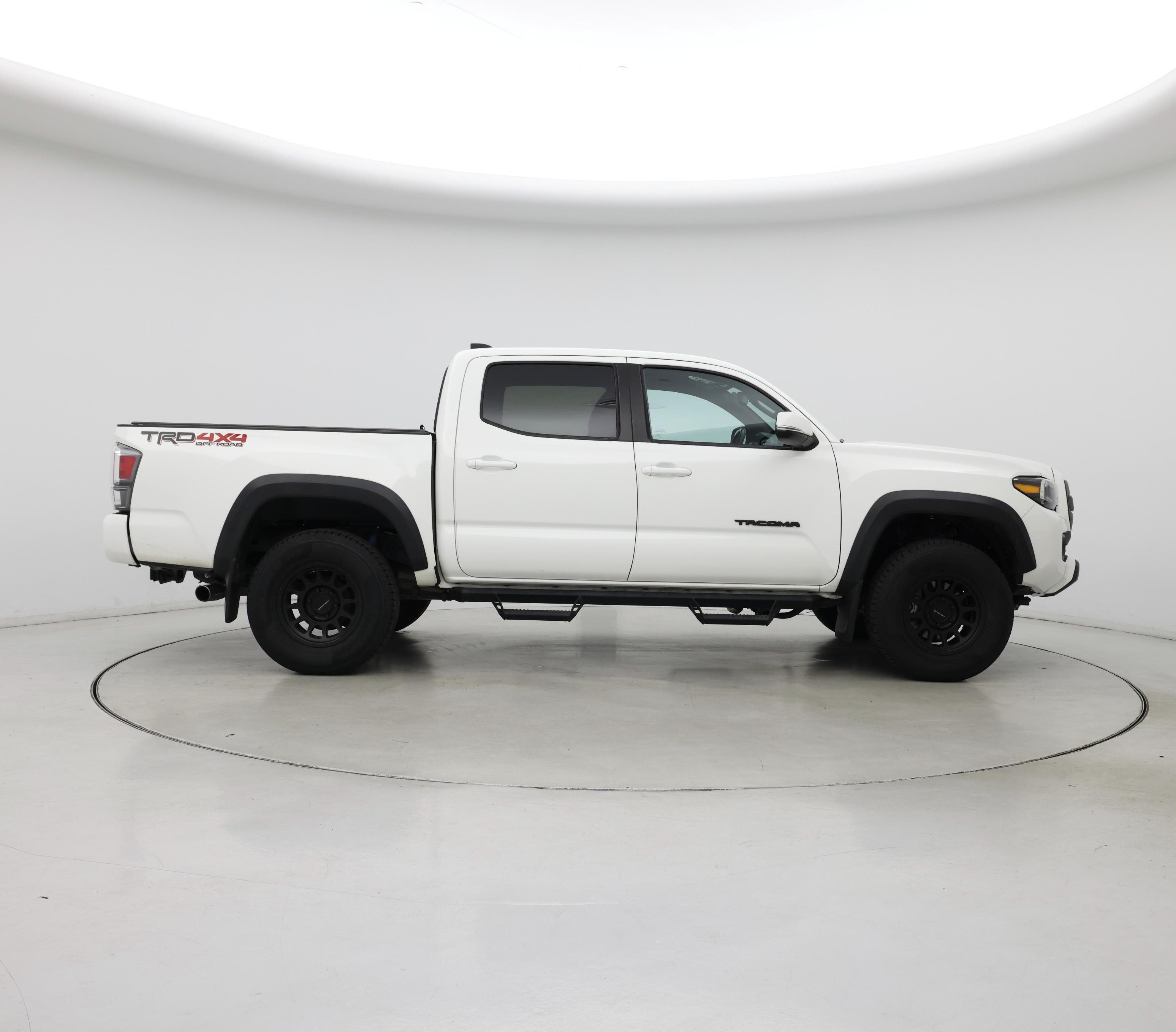 Thumbnail: 2022 Toyota Tacoma - 7