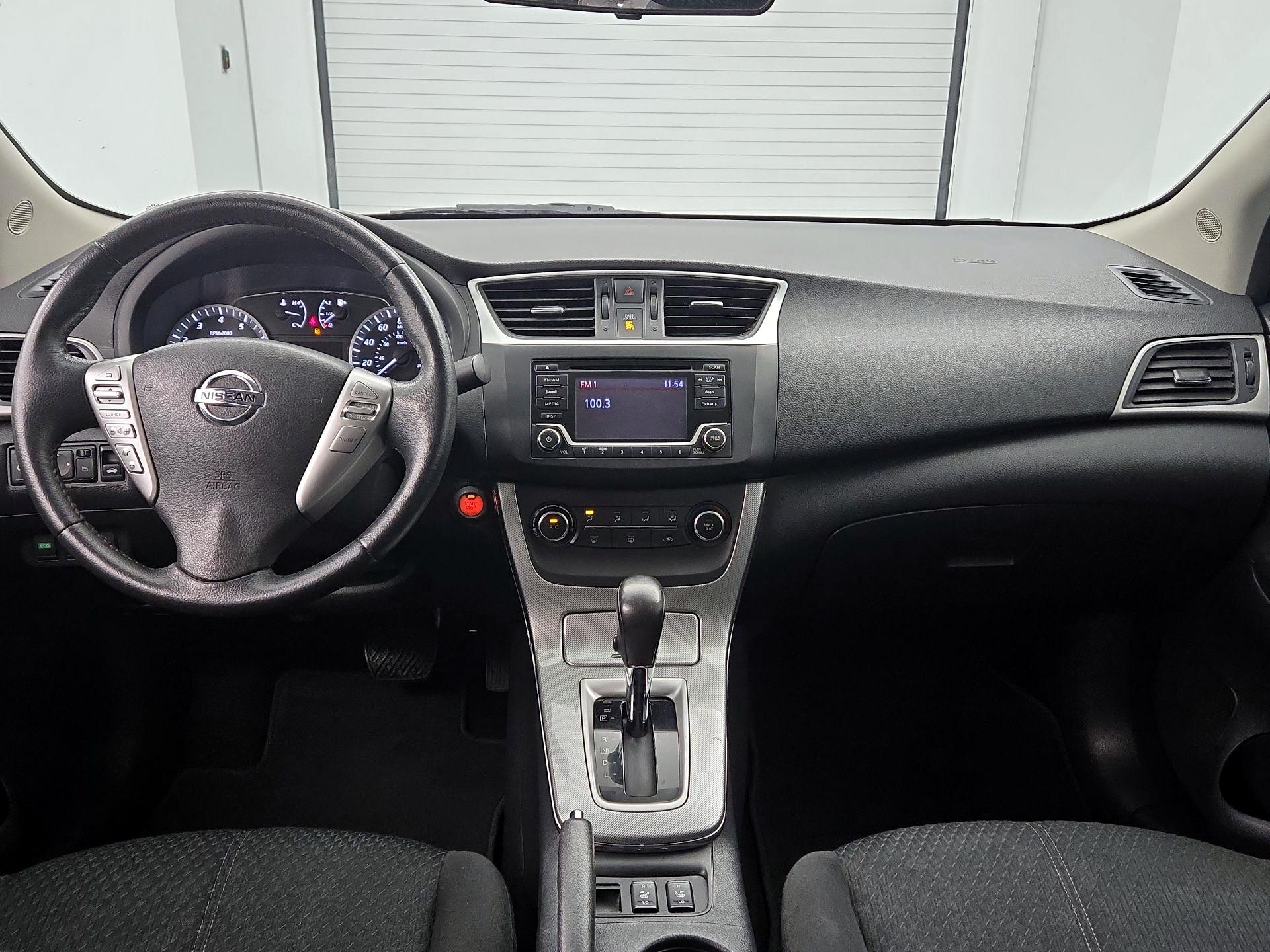 Thumbnail: 2015 Nissan Sentra - 9
