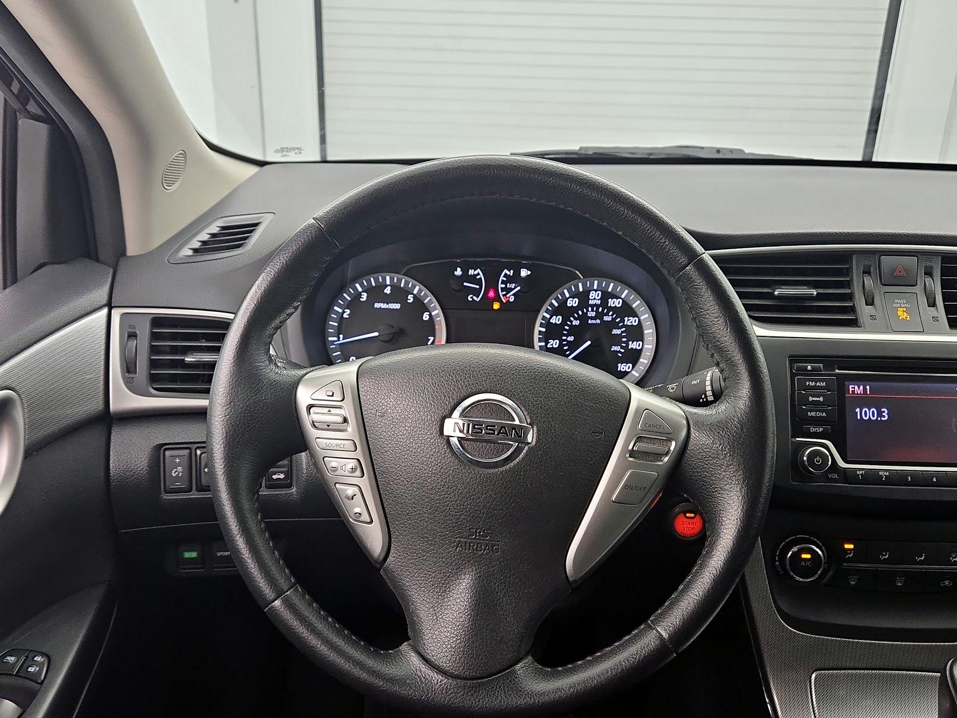 Thumbnail: 2015 Nissan Sentra - 10