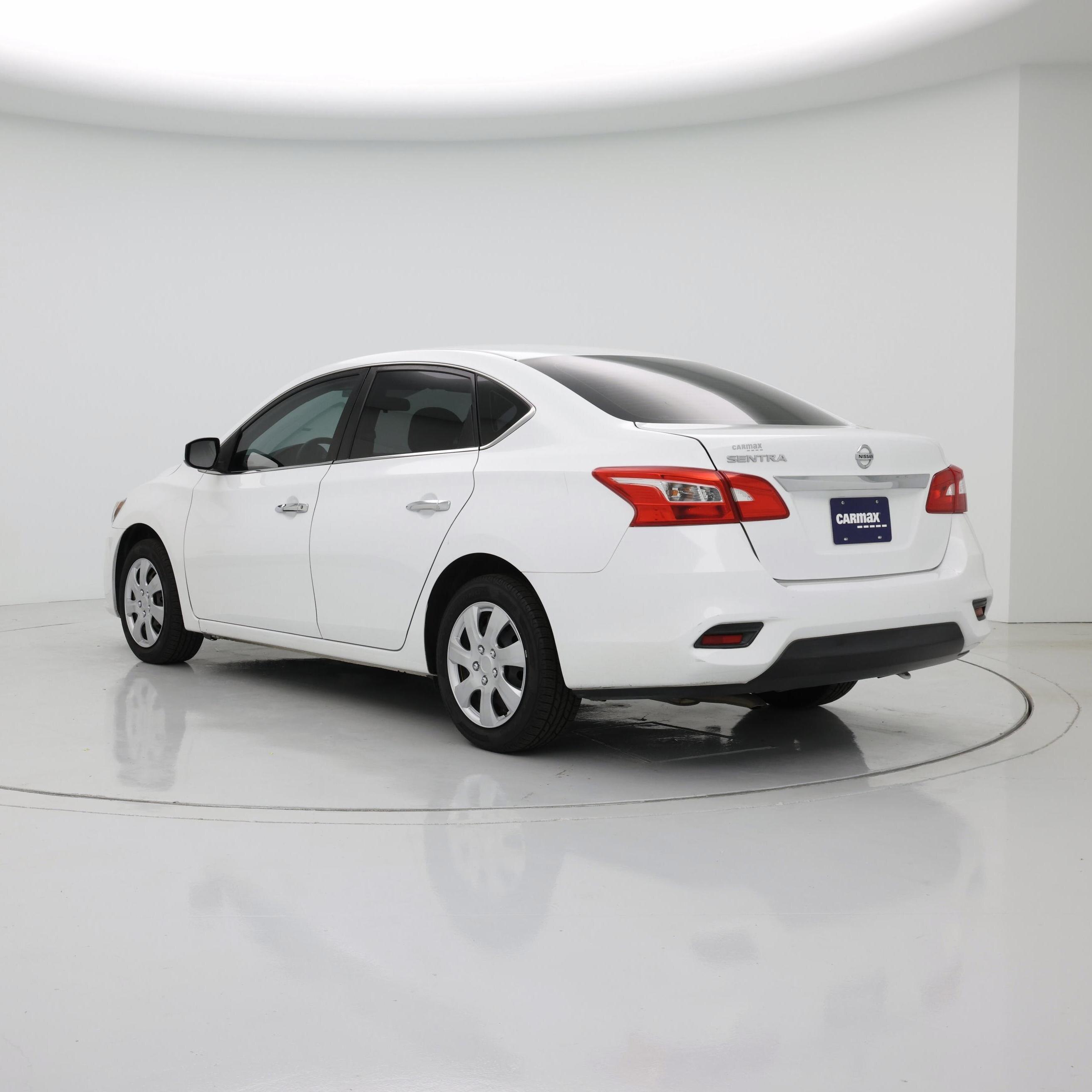 Thumbnail: 2017 Nissan Sentra - 2