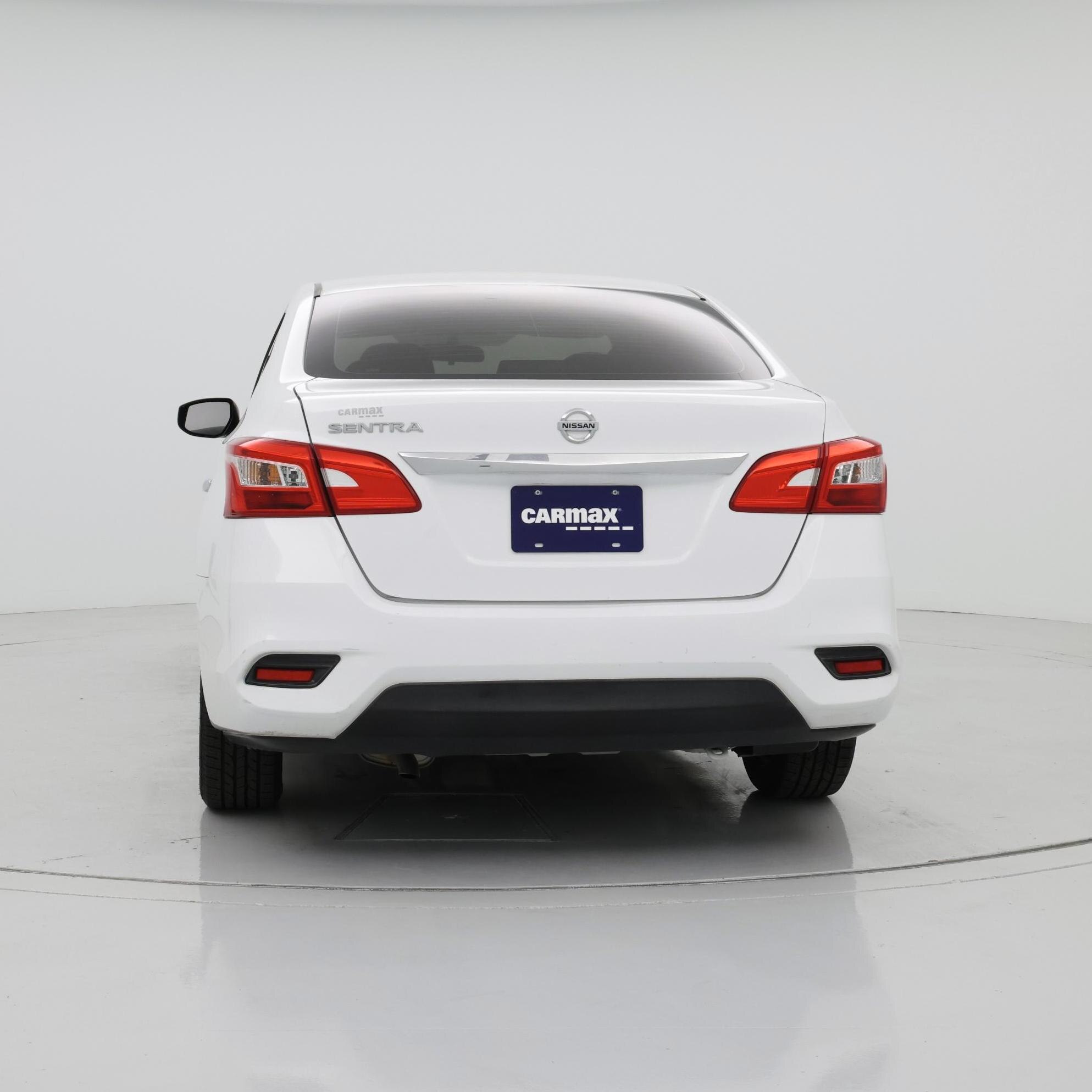 Thumbnail: 2017 Nissan Sentra - 6