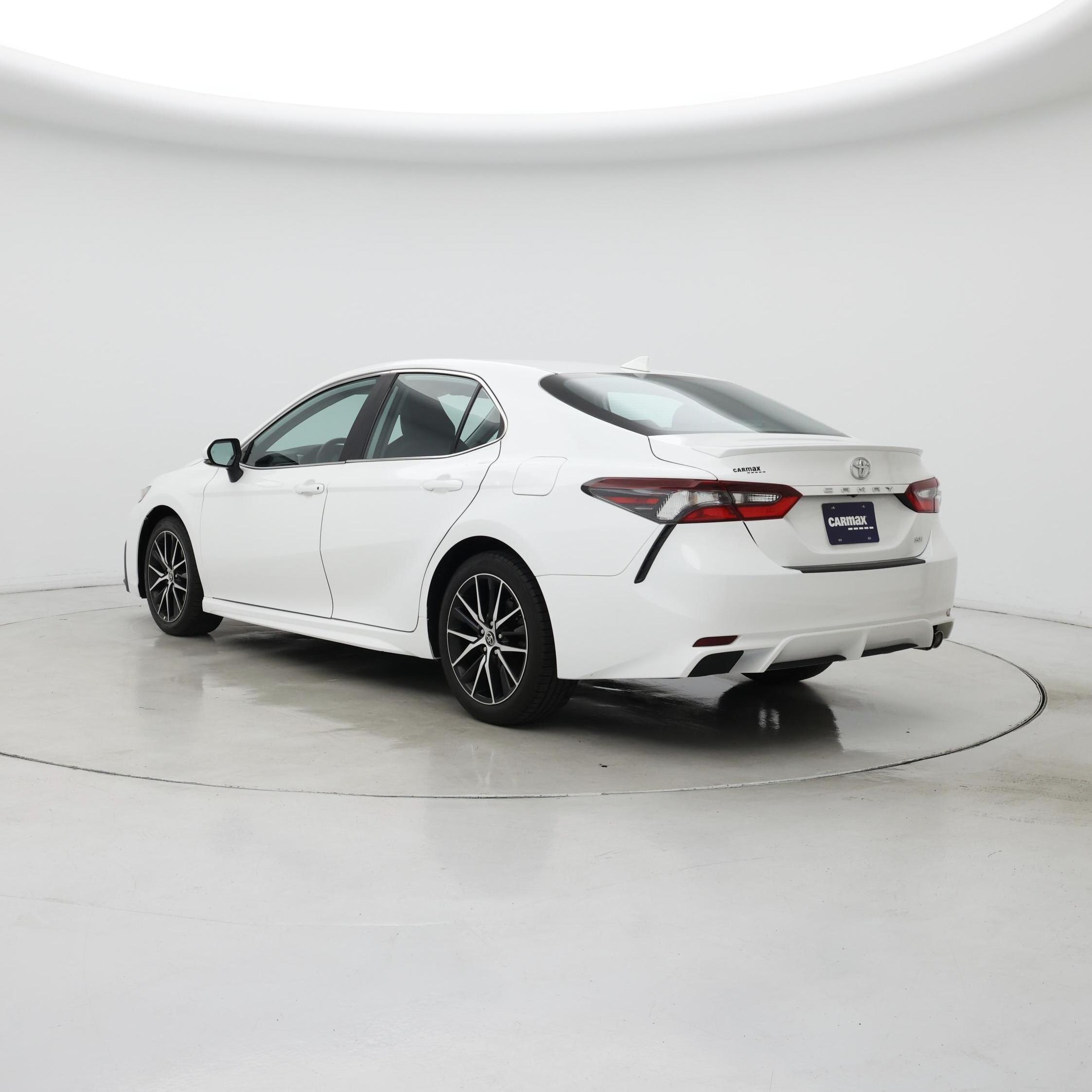 Thumbnail: 2022 Toyota Camry - 2
