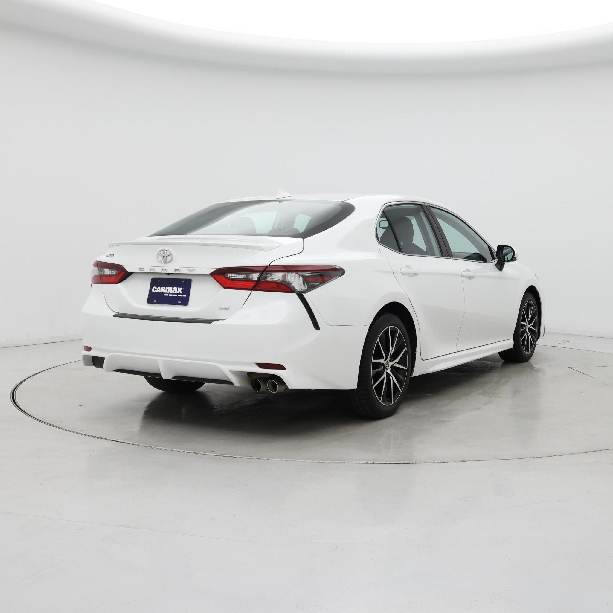 Thumbnail: 2022 Toyota Camry - 8