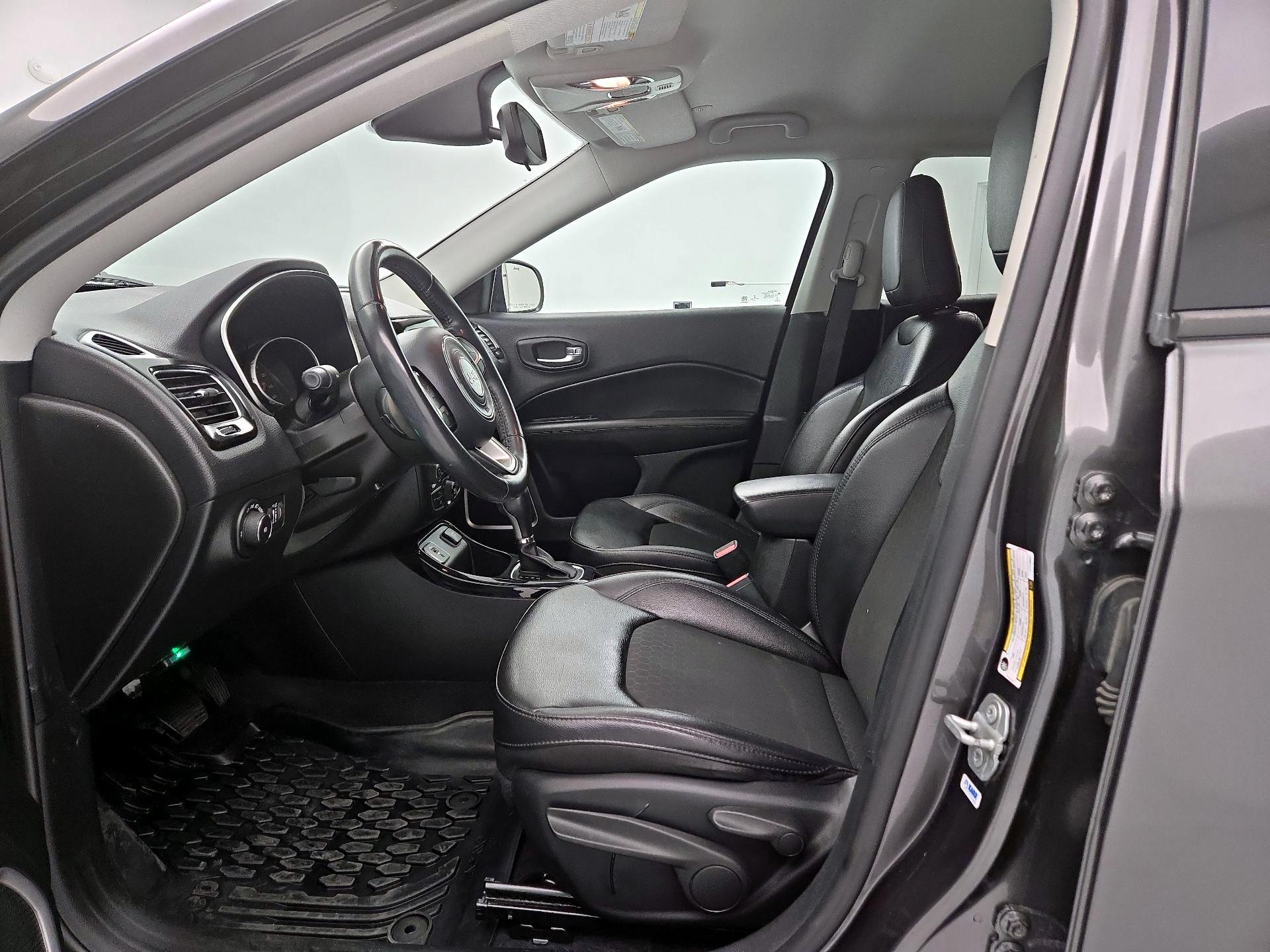 Thumbnail: 2020 Jeep Compass - 11