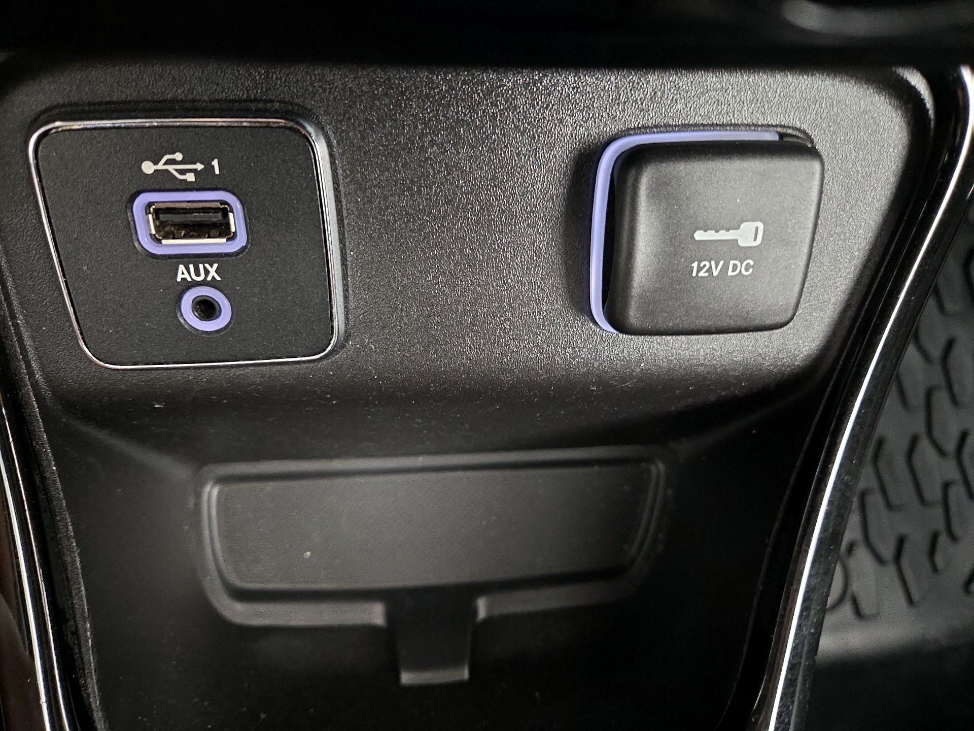 Thumbnail: 2020 Jeep Compass - 18