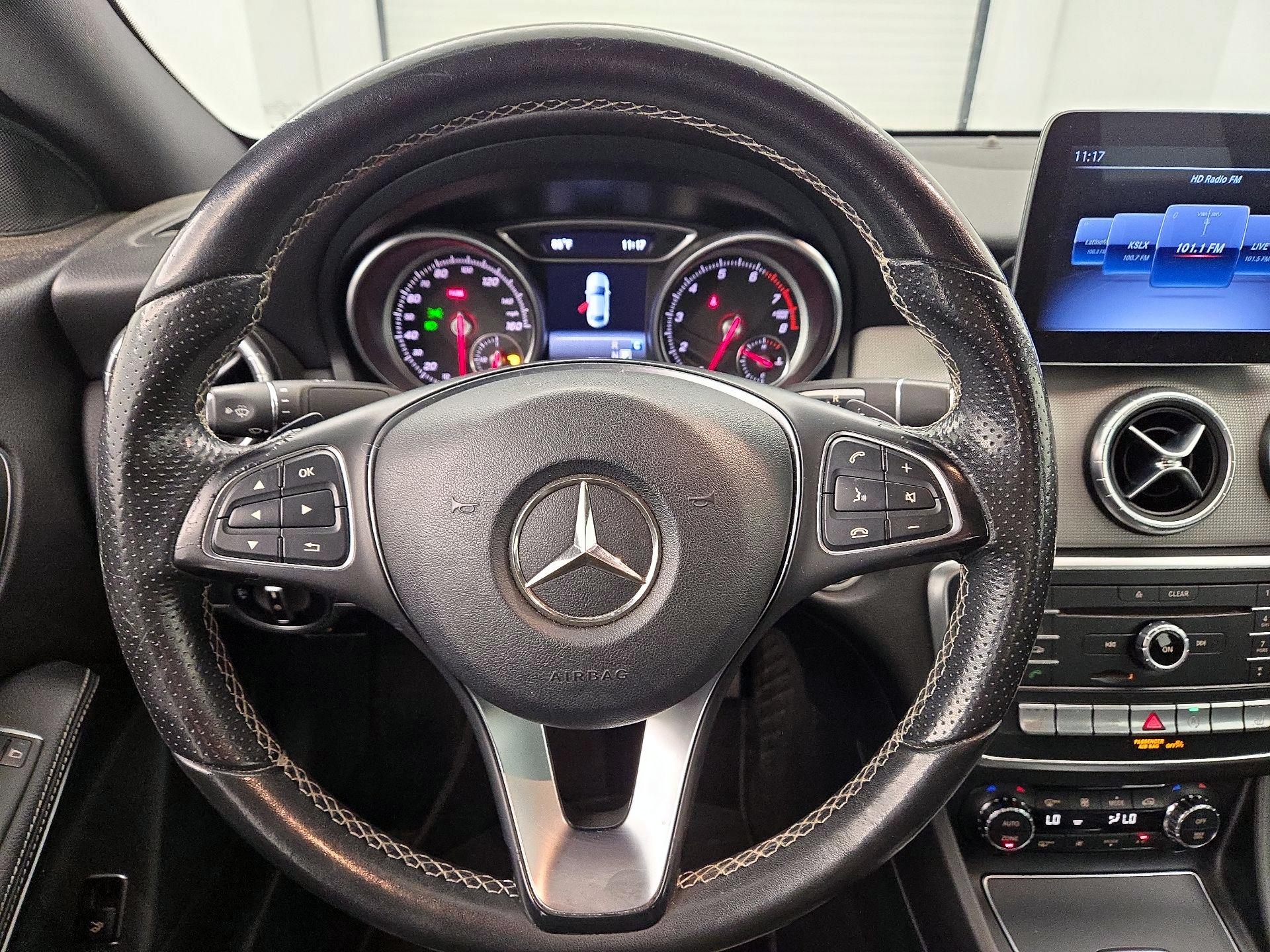 Thumbnail: 2018 Mercedes-Benz CLA - 10