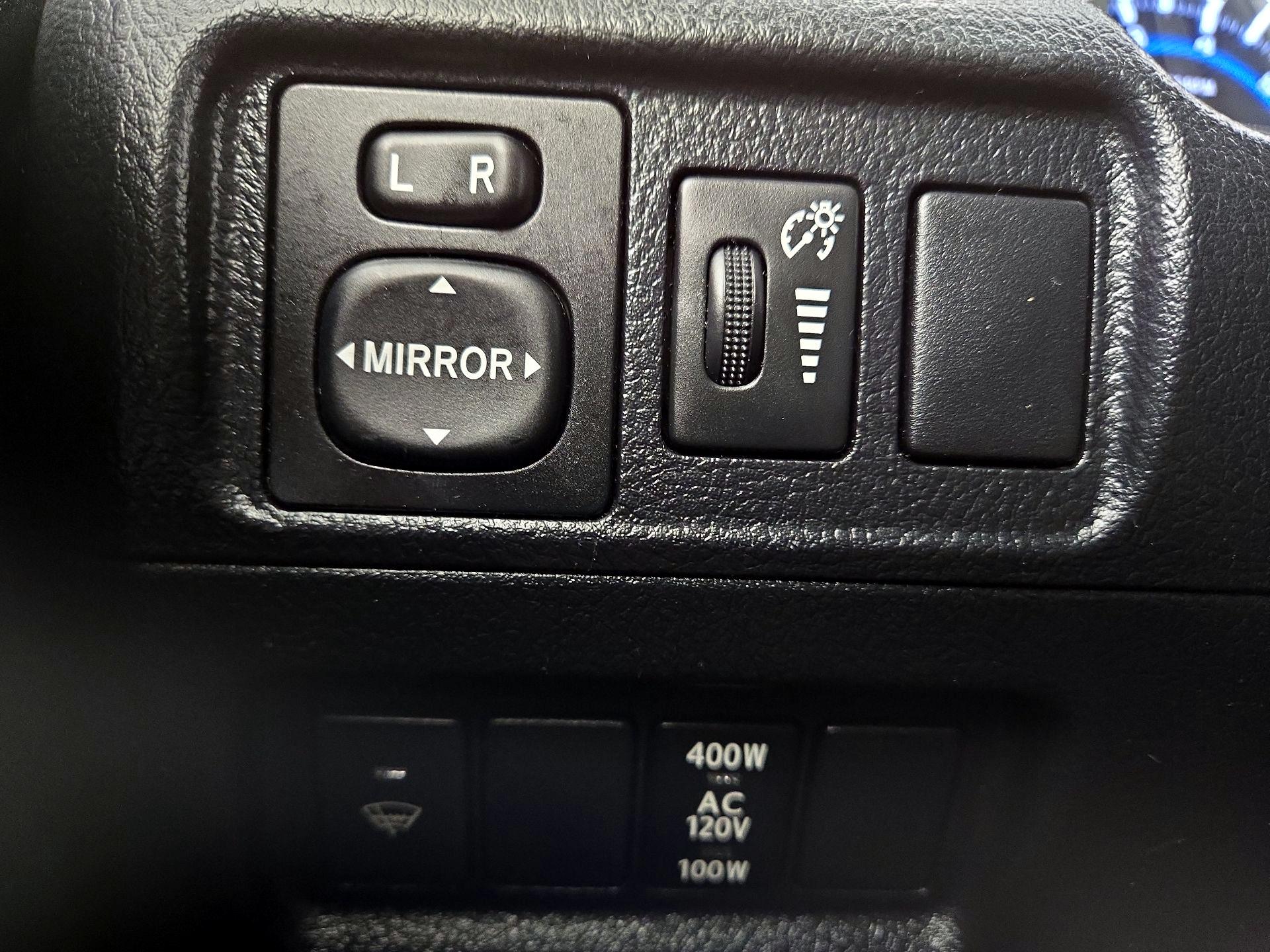 Thumbnail: 2019 Toyota 4Runner - 13
